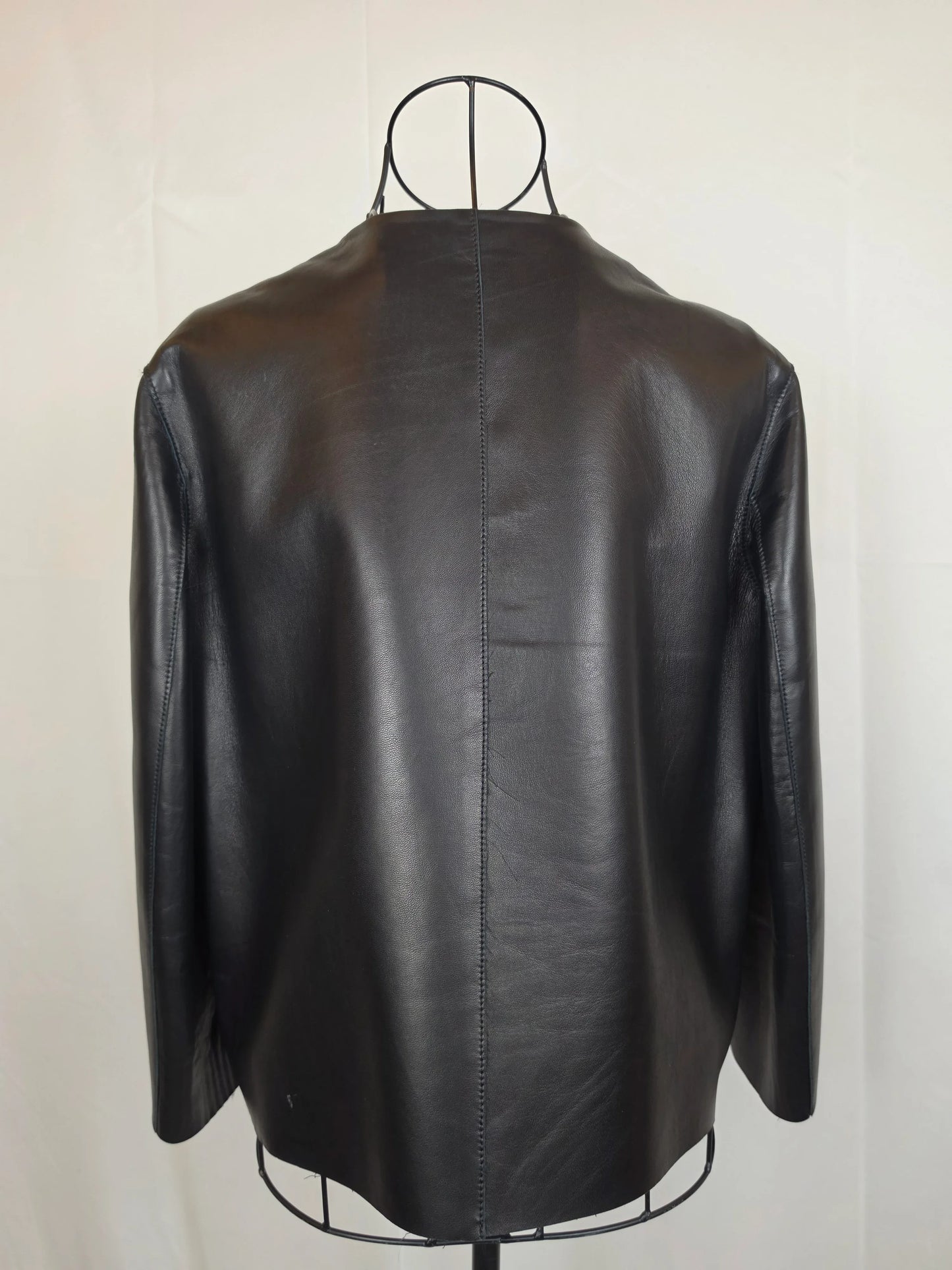 Ermanno-Scervino-Giacca-in-Pelle-con-Dettagli-Intrecciati-Nero-70263534453060 - Pally Vintage Closet