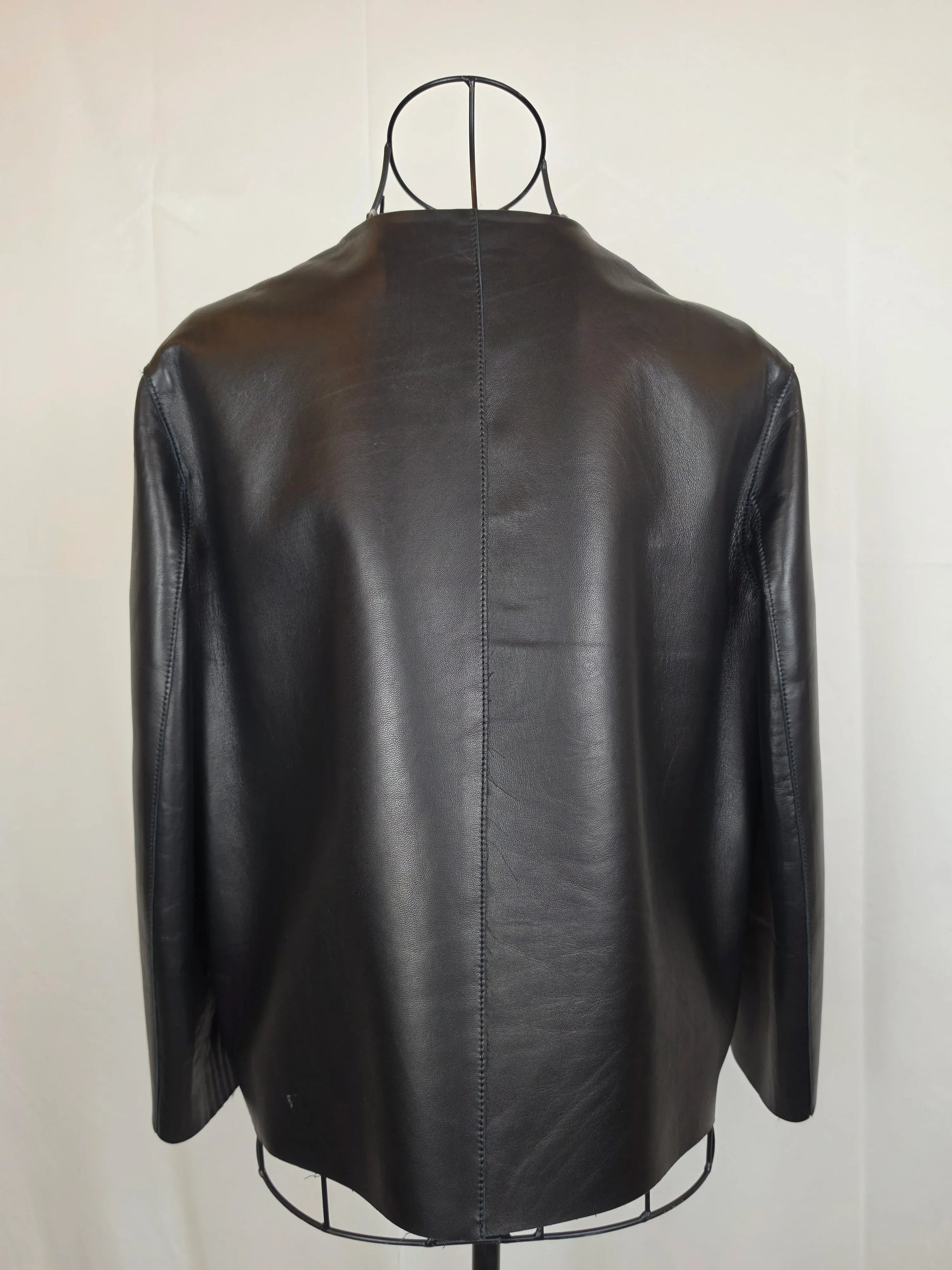 Ermanno-Scervino-Giacca-in-Pelle-con-Dettagli-Intrecciati-Nero-70263534453060 - Pally Vintage Closet