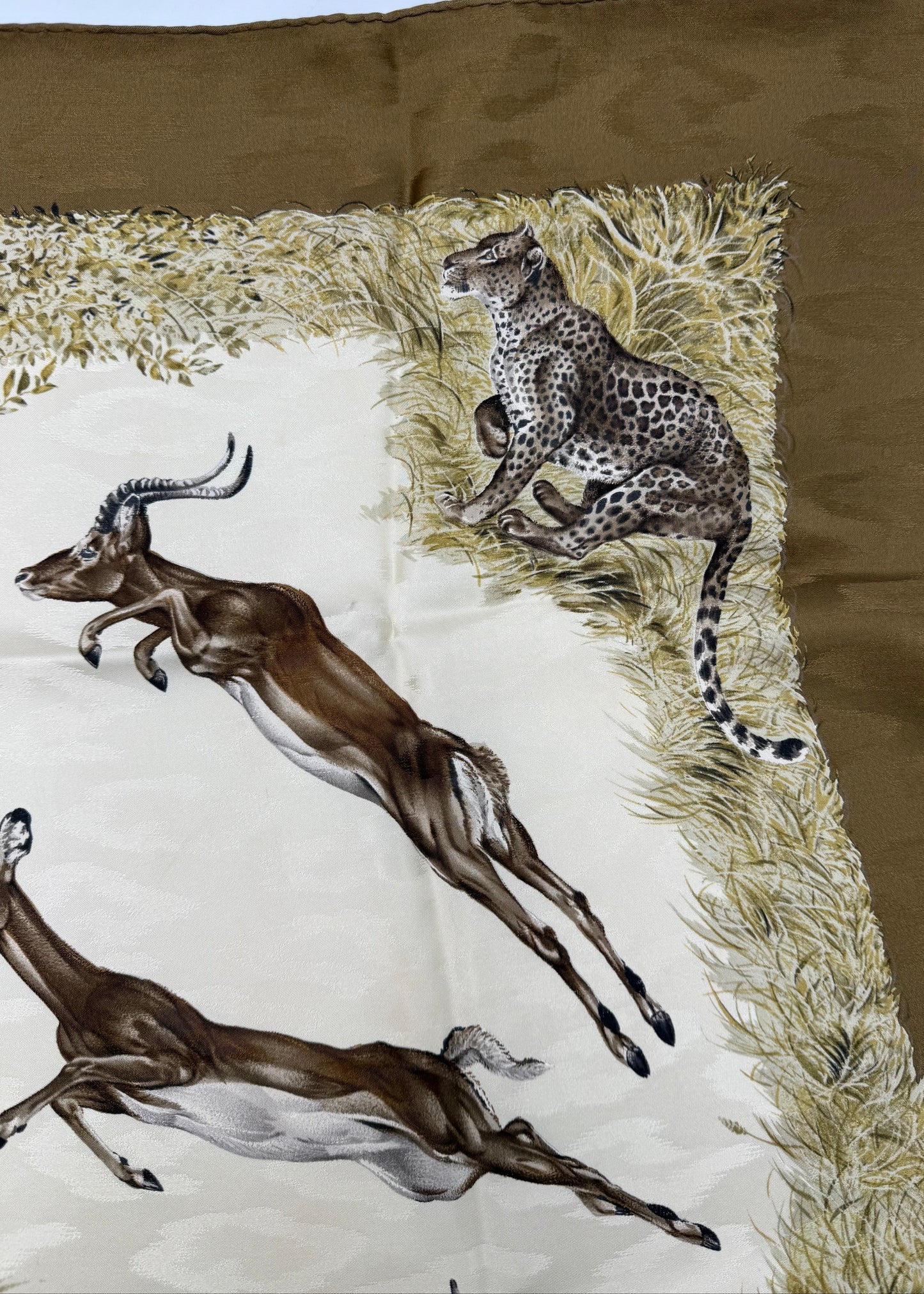 Hermès Foulard Vintage Kenya Seta Jacquard Cachi - Pally Vintage Closet