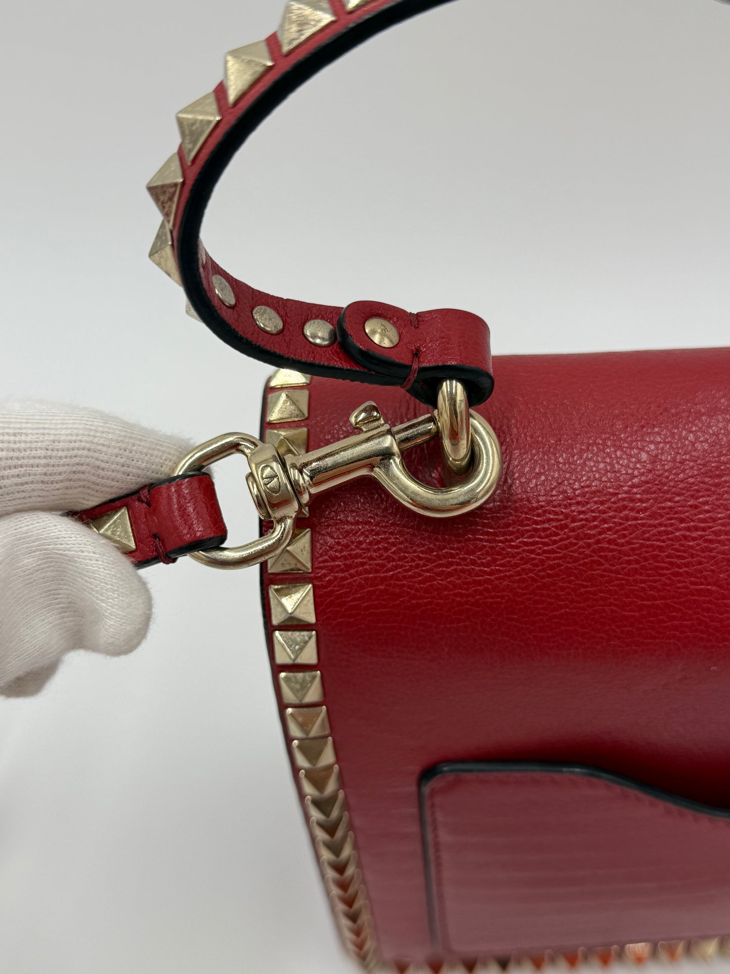 Valentino Garavani Borsa a Tracolla Rockstud in Pelle Rossa - Pally Vintage Closet