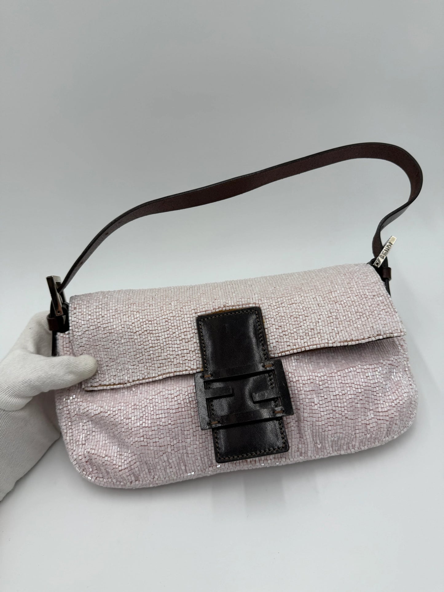 Fendi-Borsa-Baguette-Vintage-Beaded-Rosa-Cipria-e-Pelle-Dark-Brown-70377497035076 - Pally Vintage Closet