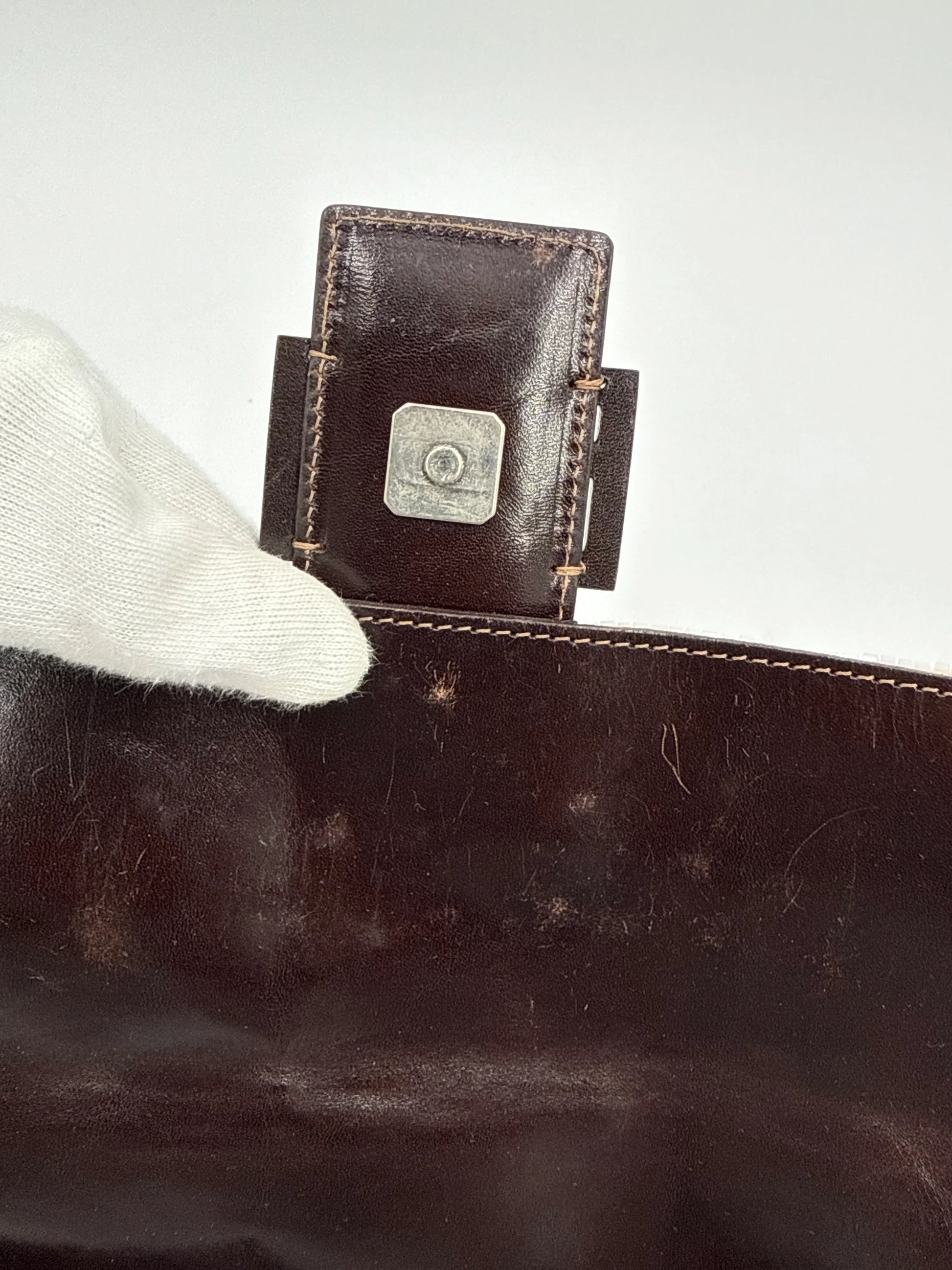 Fendi-Borsa-Baguette-Vintage-Beaded-Rosa-Cipria-e-Pelle-Dark-Brown-70377497198916 - Pally Vintage Closet