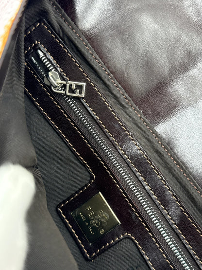 Fendi-Borsa-Baguette-Vintage-Beaded-Rosa-Cipria-e-Pelle-Dark-Brown-70377497231684 - Pally Vintage Closet