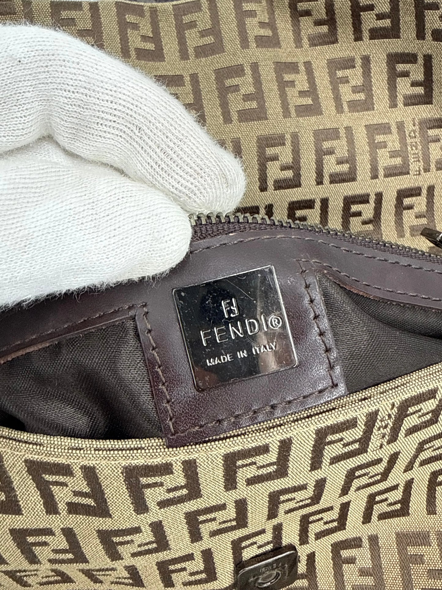 Fendi-Borsa-Baguette-Vintage-in-Tela-Zucchino-Marrone-70377477374276 - Pally Vintage Closet
