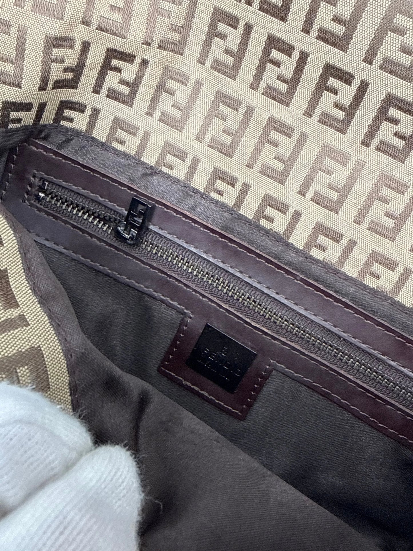 Fendi-Borsa-Baguette-Vintage-in-Tela-Zucchino-Marrone-70377477407044 - Pally Vintage Closet