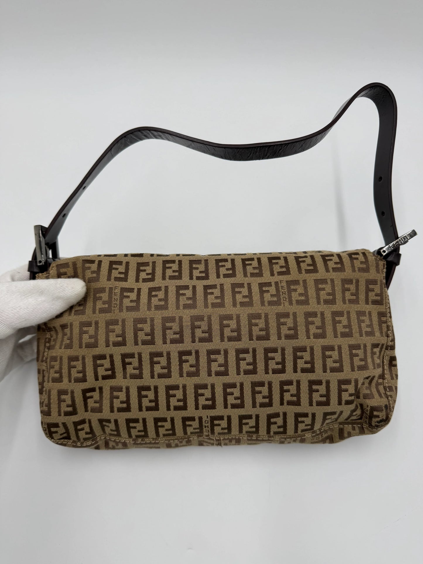 Fendi-Borsa-Baguette-Vintage-in-Tela-Zucchino-Marrone-70377477833028 - Pally Vintage Closet
