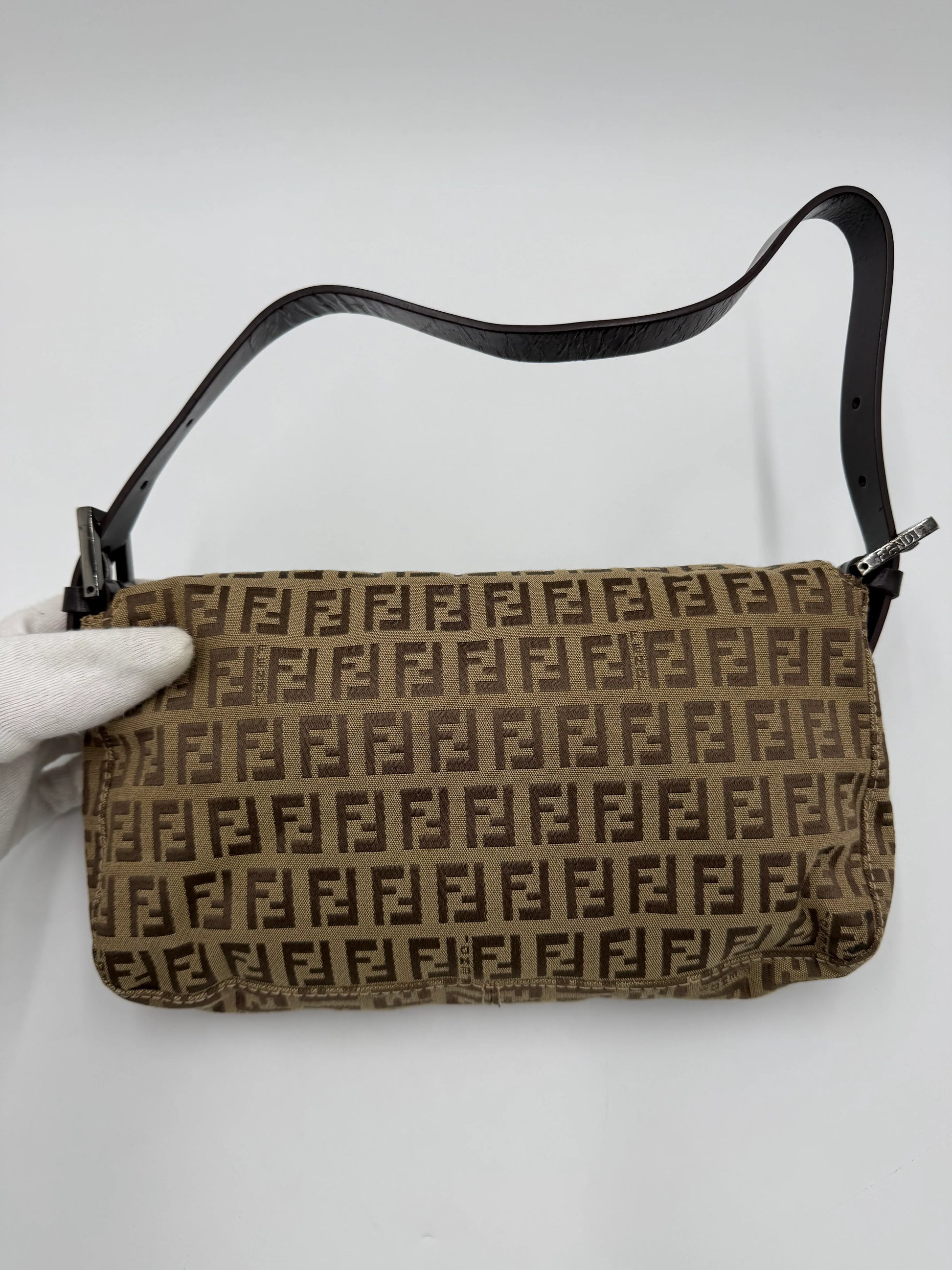 Fendi-Borsa-Baguette-Vintage-in-Tela-Zucchino-Marrone-70377477833028 - Pally Vintage Closet