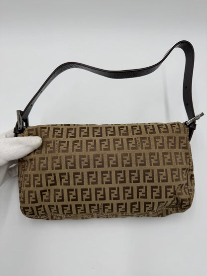 Fendi-Borsa-Baguette-Vintage-in-Tela-Zucchino-Marrone-70377477833028 - Pally Vintage Closet