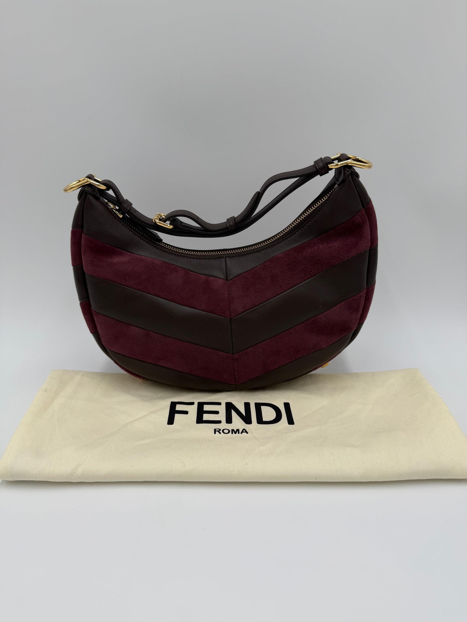 Fendi Borsa Fendigraphy Hobo in Pelle e Suede Borgogna - Pally Vintage Closet