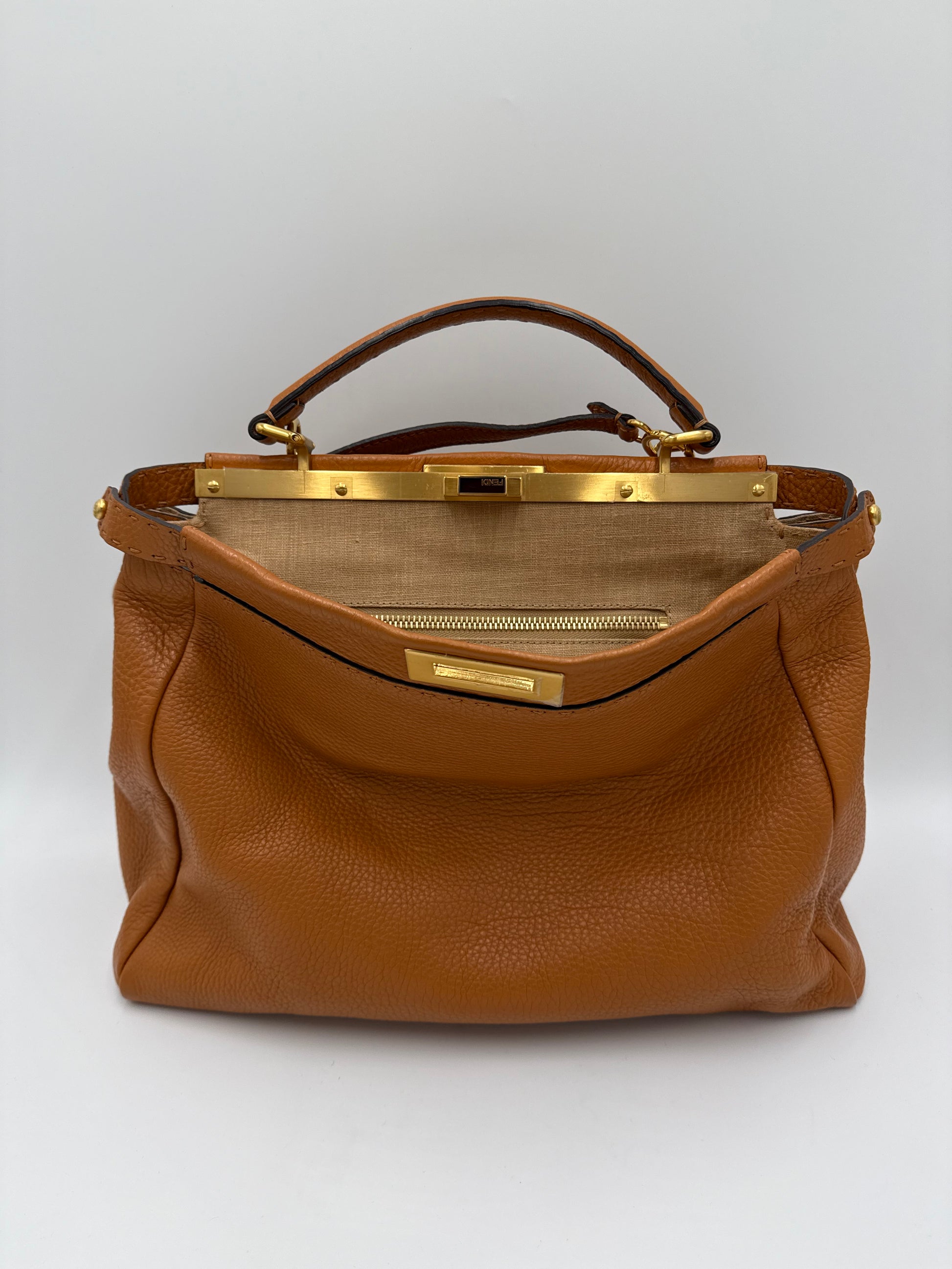 Fendi Borsa Peekaboo Selleria Vintage Grande in Pelle Cuoio Roman - Pally Vintage Closet
