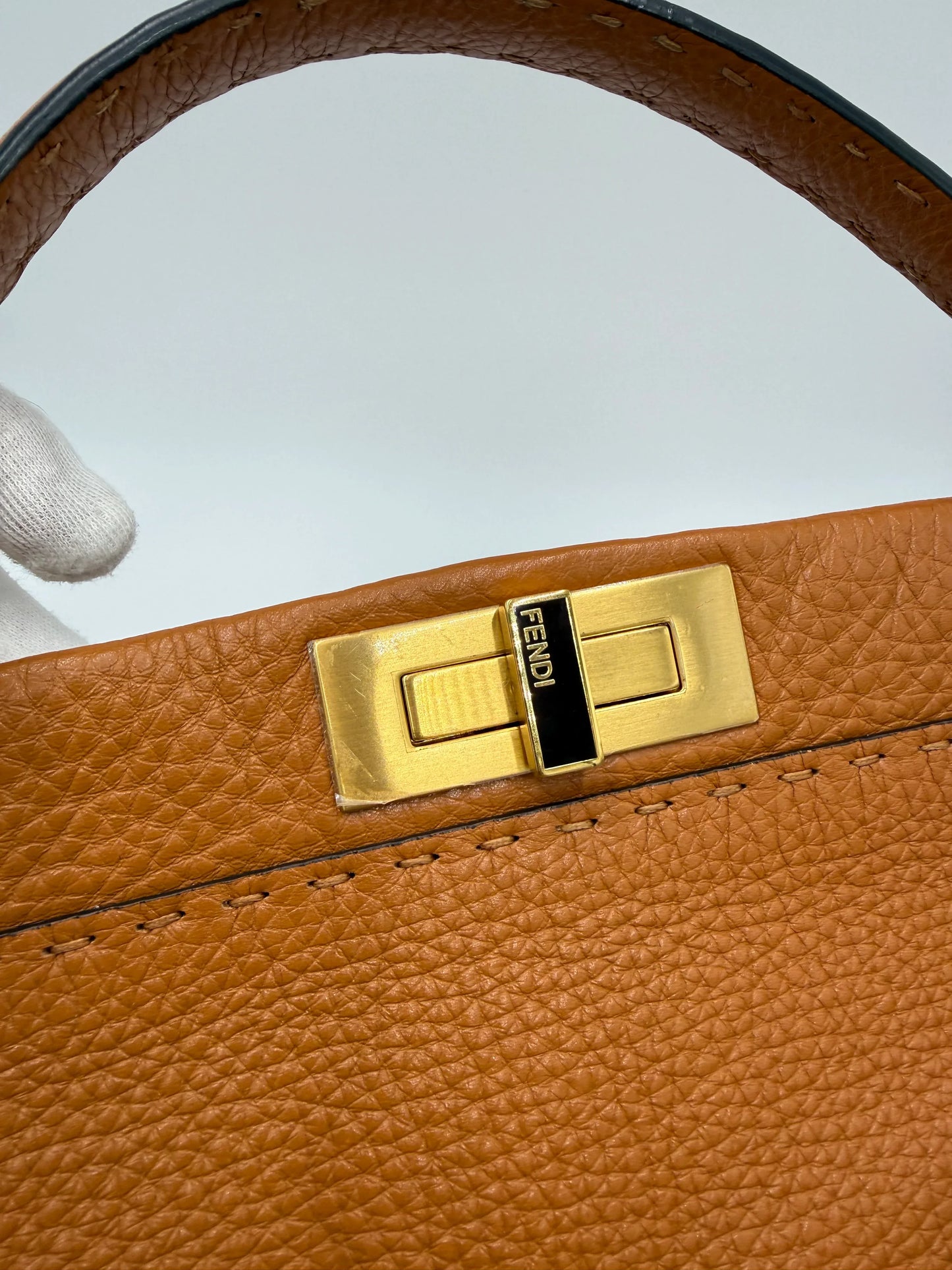 Fendi Borsa Peekaboo Selleria Vintage Grande in Pelle Cuoio Roman - Pally Vintage Closet