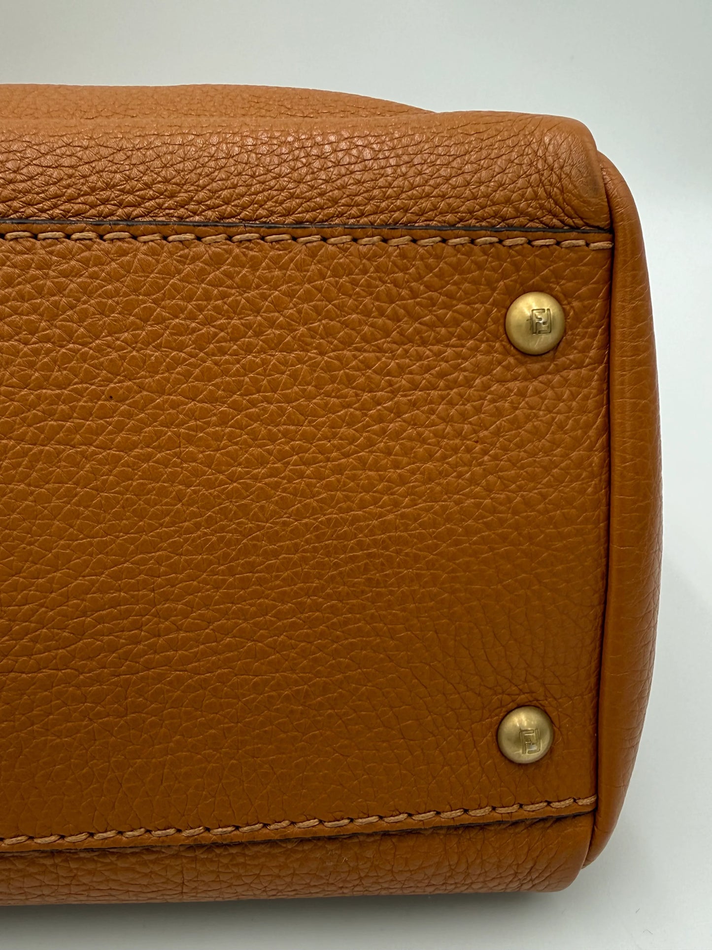 Fendi Borsa Peekaboo Selleria Vintage Grande in Pelle Cuoio Roman - Pally Vintage Closet