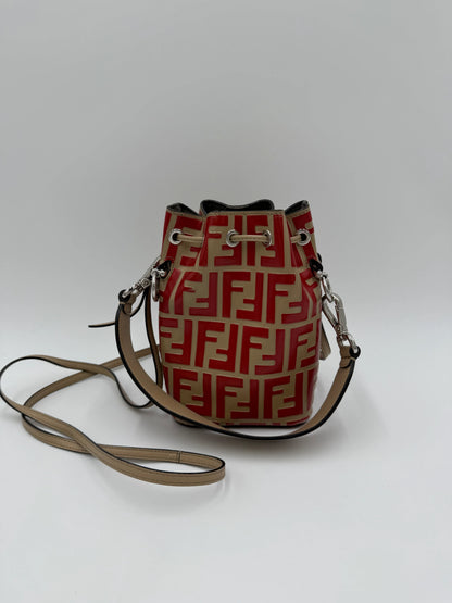 Fendi-Borsa-a-Secchiello-Mon-Tresor-Mini-in-Pelle-Zucca-Embossed-Rosso-70314488398148 - Pally Vintage Closet