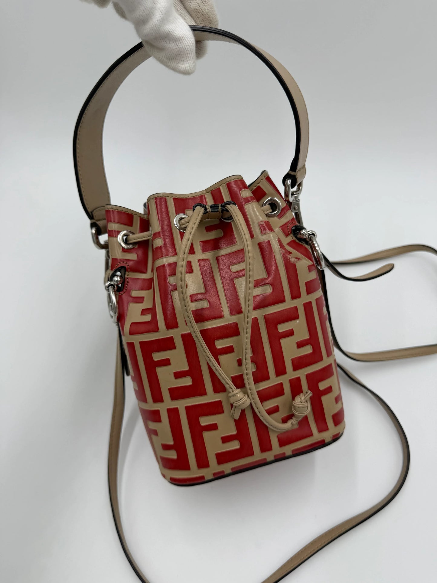 Fendi-Borsa-a-Secchiello-Mon-Tresor-Mini-in-Pelle-Zucca-Embossed-Rosso-70314488430916 - Pally Vintage Closet