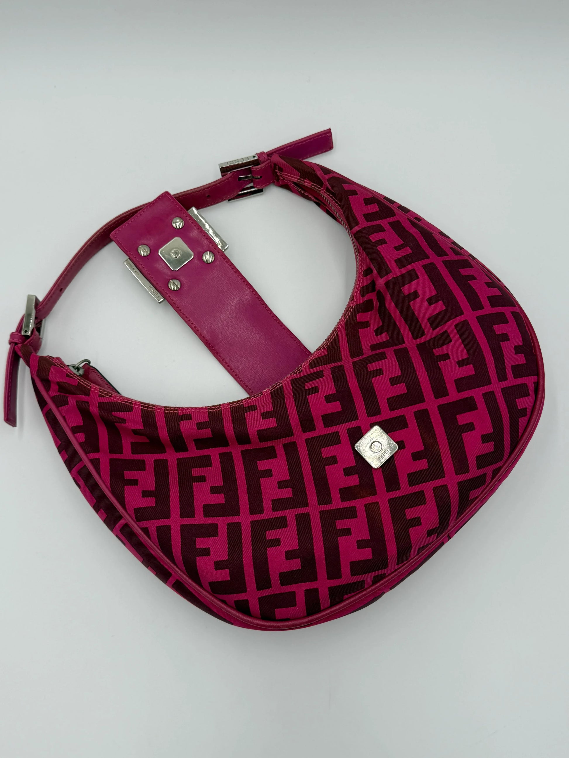Fendi Borsa a Tracolla Croissant con Logo FF Fucsia - Pally Vintage Closet