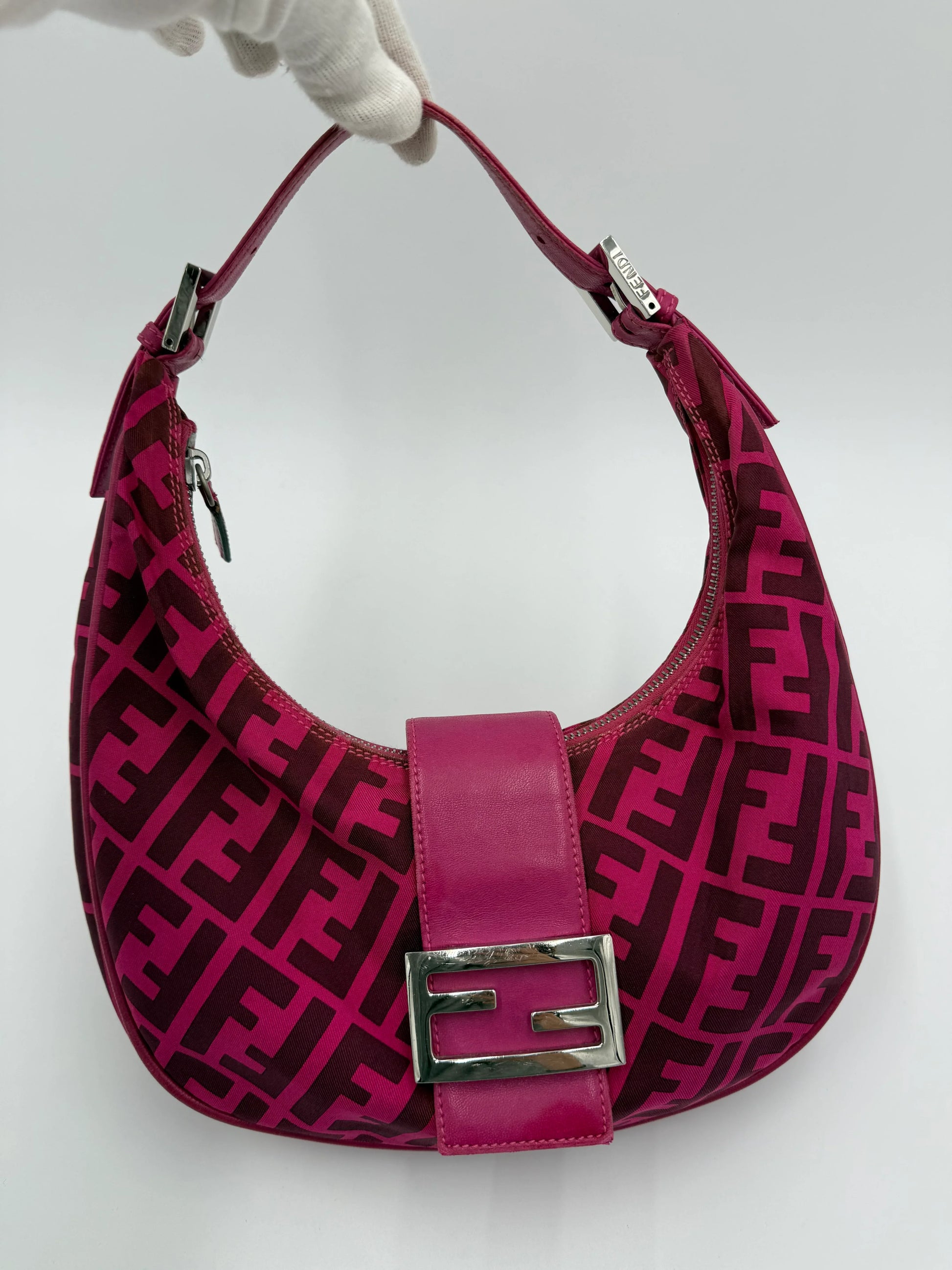 Fendi Borsa a Tracolla Croissant con Logo FF Fucsia - Pally Vintage Closet