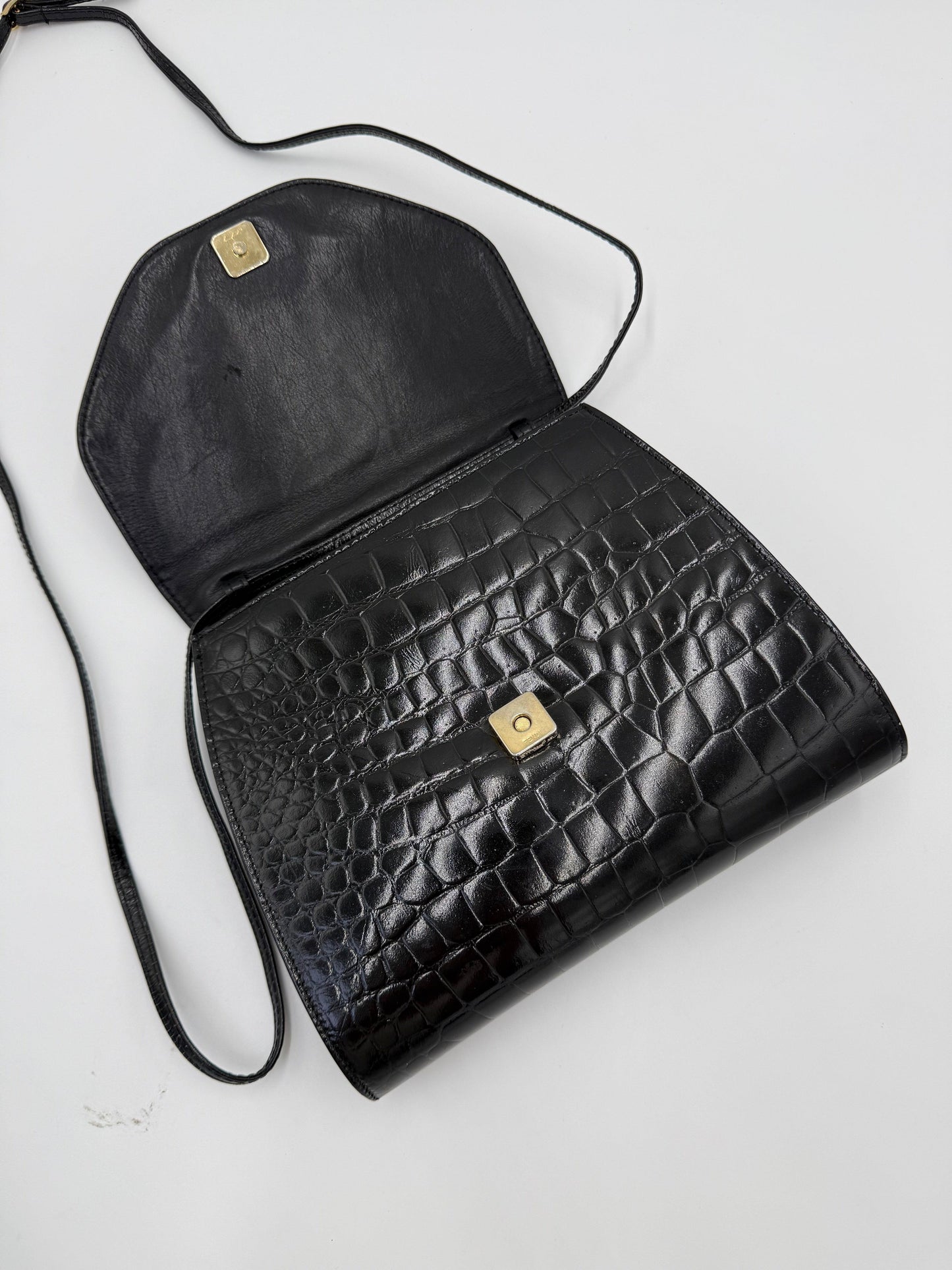 Fendi Borsa a Tracolla Vintage in Pelle Stampata Cocco Nero