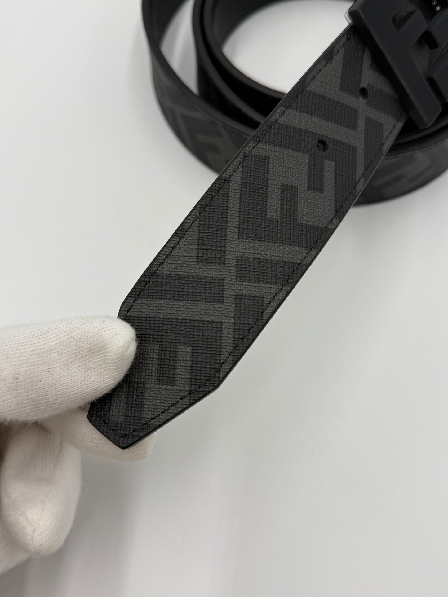 Fendi Cintura Reversibile FF Pelle Nera - Pally Vintage Closet