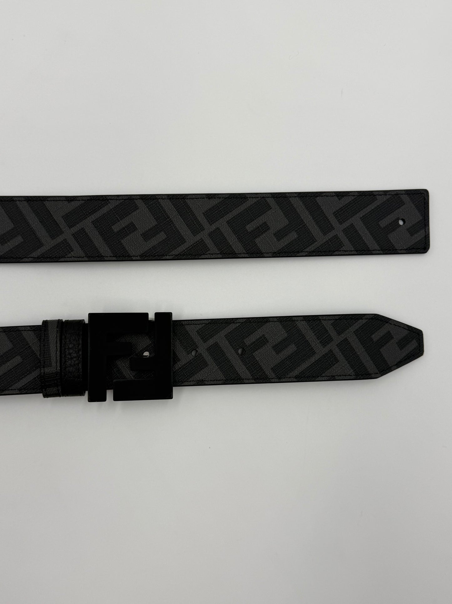 Fendi Cintura Reversibile FF Pelle Nera - Pally Vintage Closet