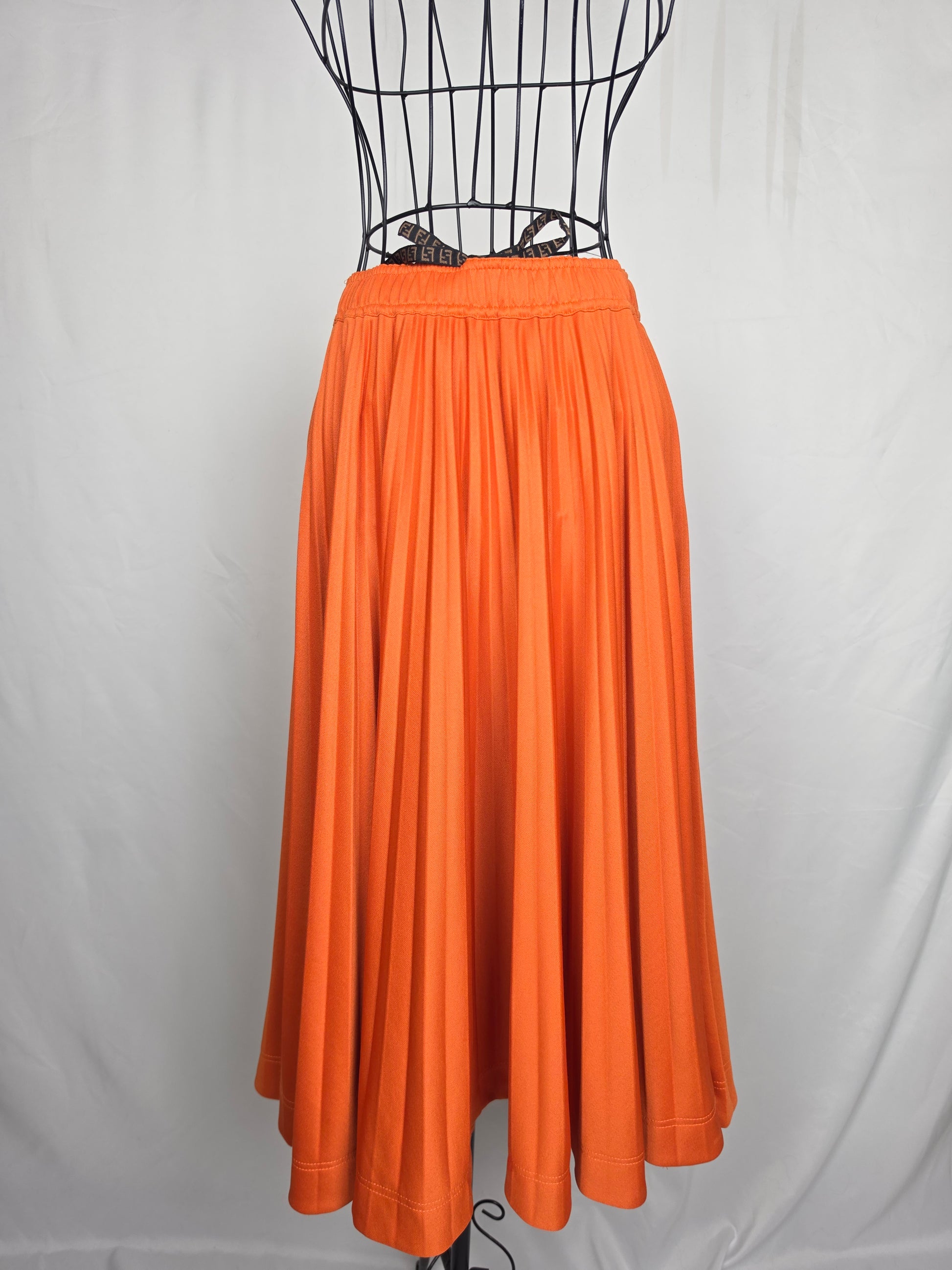 Fendi Gonna Midi Plissettata in Kumquat Arancione - Pally Vintage Closet