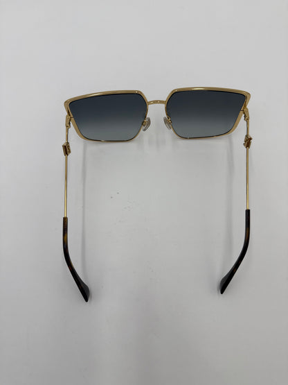 Fendi Occhiali da Sole Modello Geometrico Oversize in Metallo Dorato