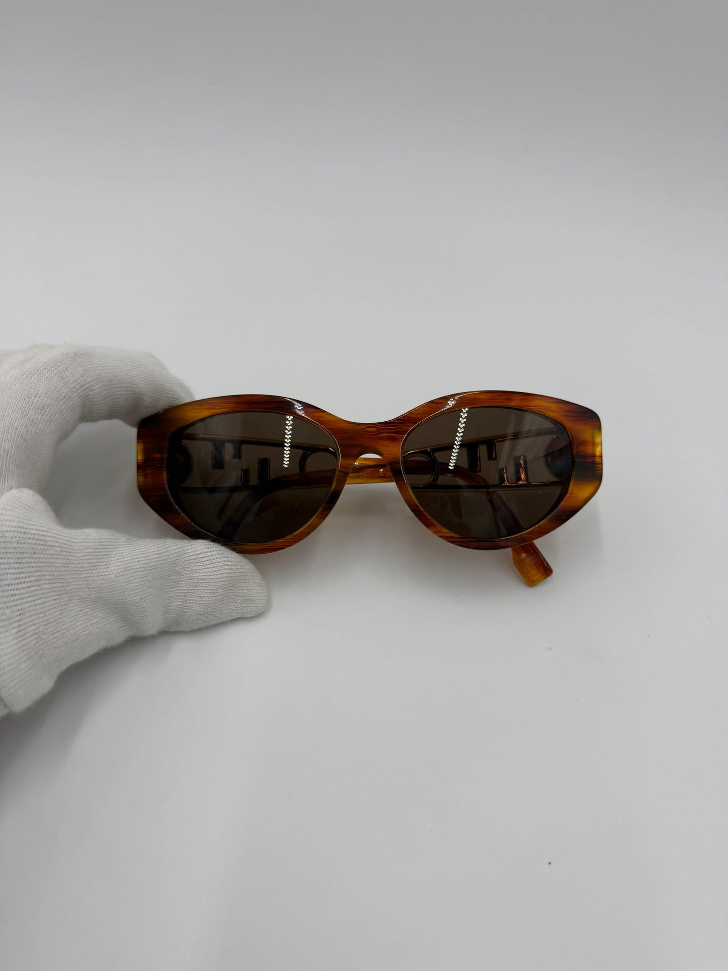 Fendi-Occhiali-da-Sole-Safety-Pin-Collezione-Fendace-Tartarugati-70314547577156 - Pally Vintage Closet