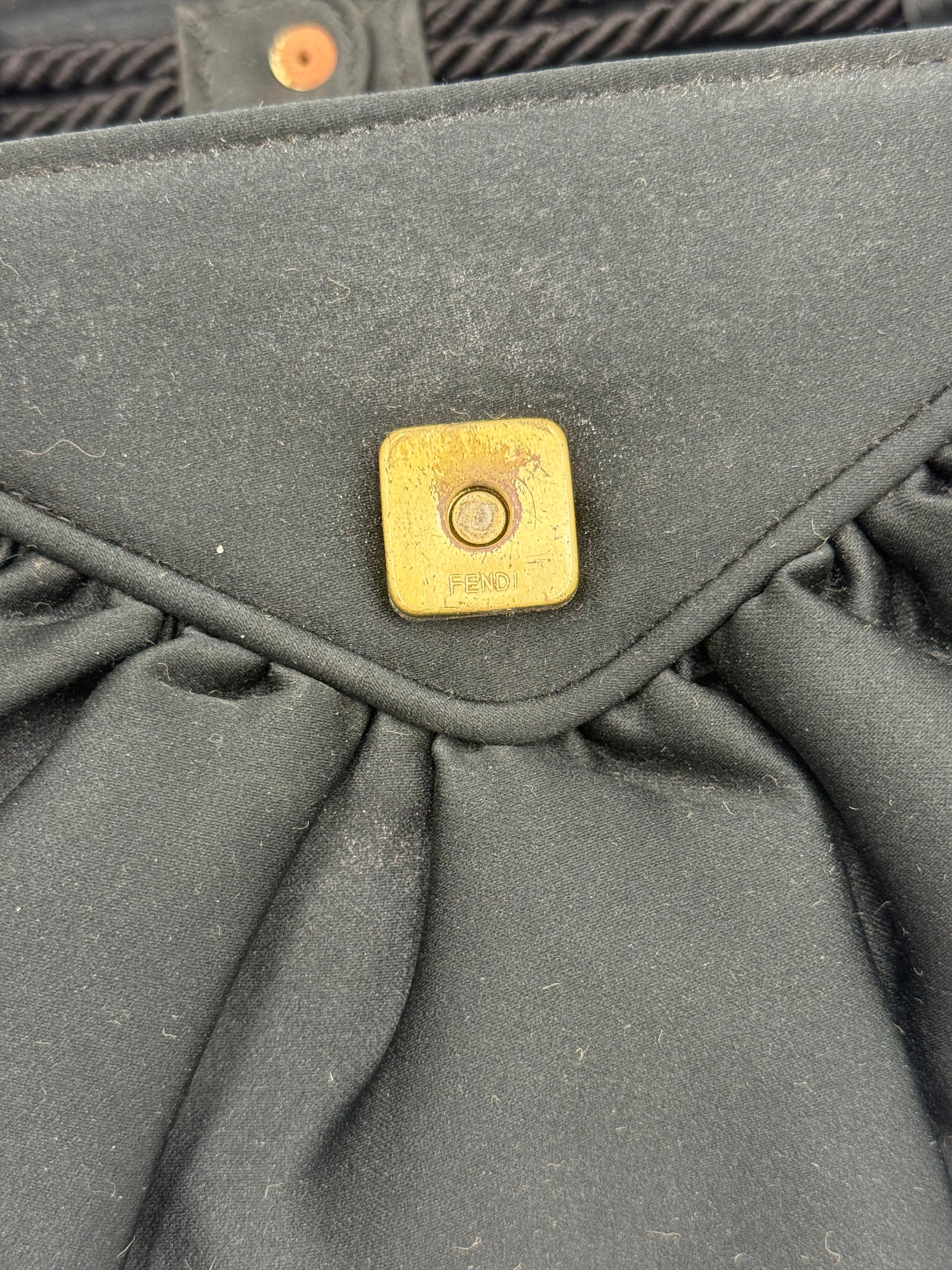 Fendi Pochette Vintage in Seta e Pizzo con Perline Nera - Pally Vintage Closet