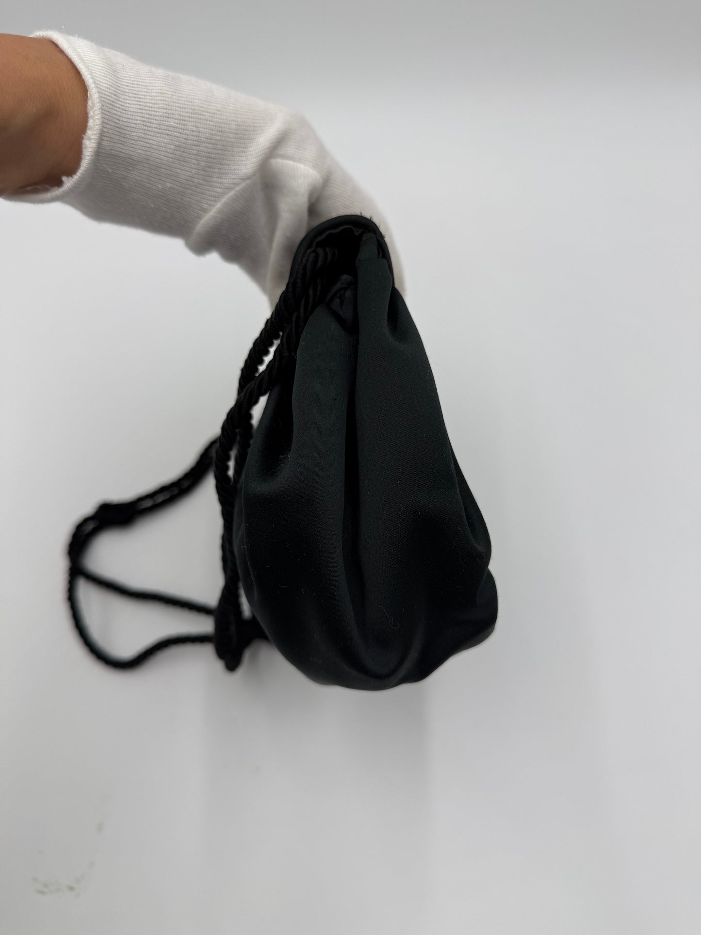 Fendi Pochette Vintage in Seta e Pizzo con Perline Nera - Pally Vintage Closet