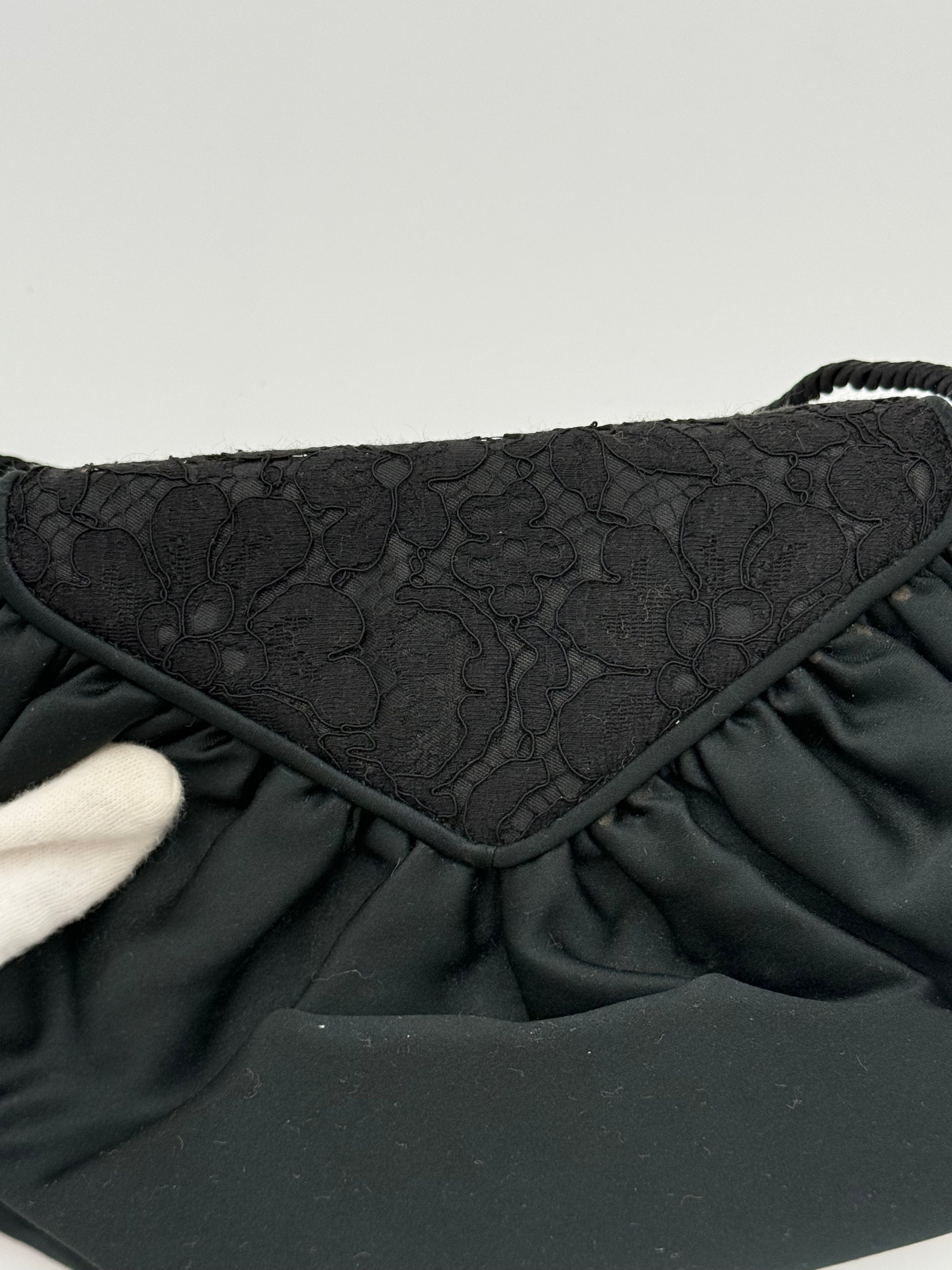 Fendi Pochette Vintage in Seta e Pizzo con Perline Nera - Pally Vintage Closet