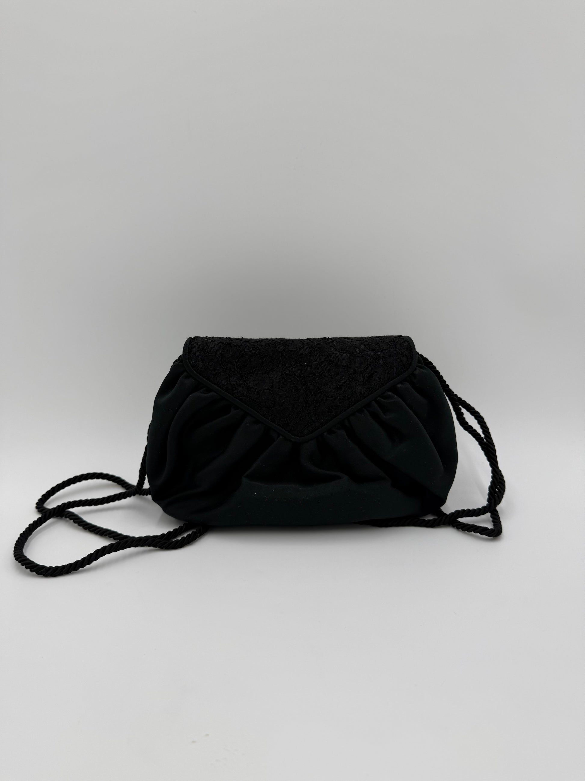 Fendi Pochette Vintage in Seta e Pizzo con Perline Nera - Pally Vintage Closet