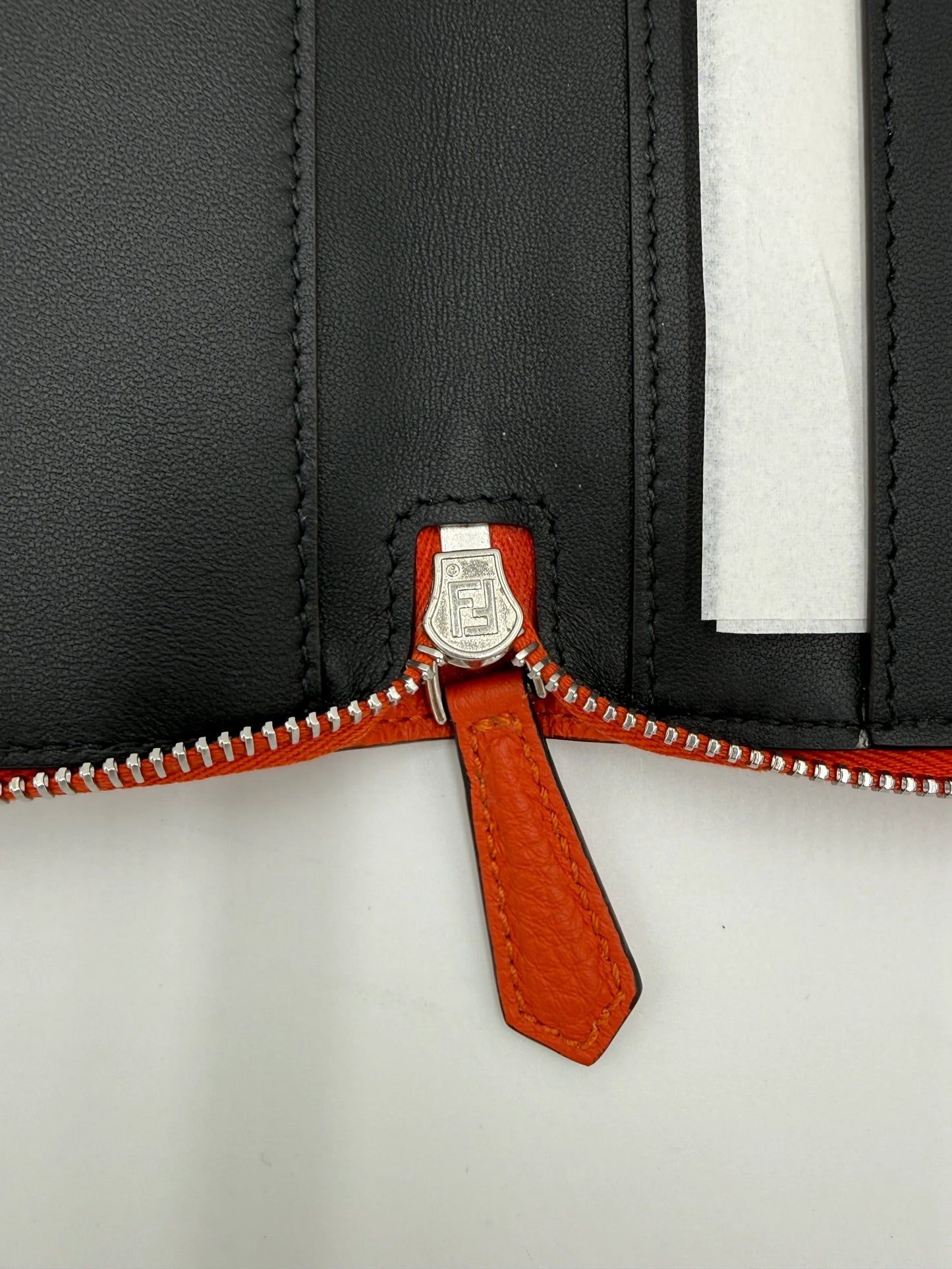 Fendi-Porta-Documenti-e-Porta-Computer-Pelle-Romano-Arancio-70314543677764 - Pally Vintage Closet