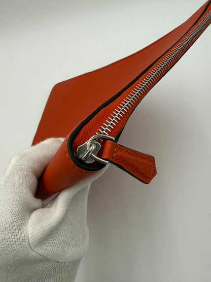 Fendi-Porta-Documenti-e-Porta-Computer-Pelle-Romano-Arancio-70314543743300 - Pally Vintage Closet