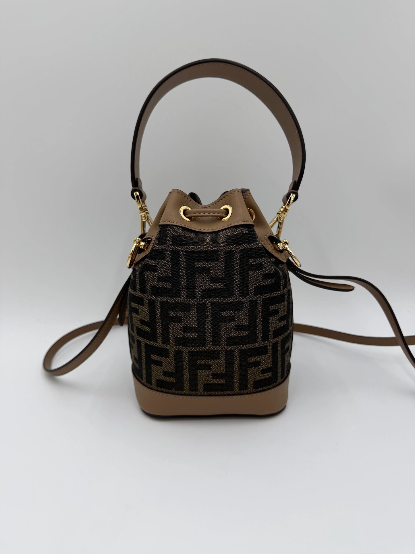 Fendi-Secchiello-Mon-Tresor-Small-in-Tessuto-FF-e-Pelle-Beige-70263876452676 - Pally Vintage Closet