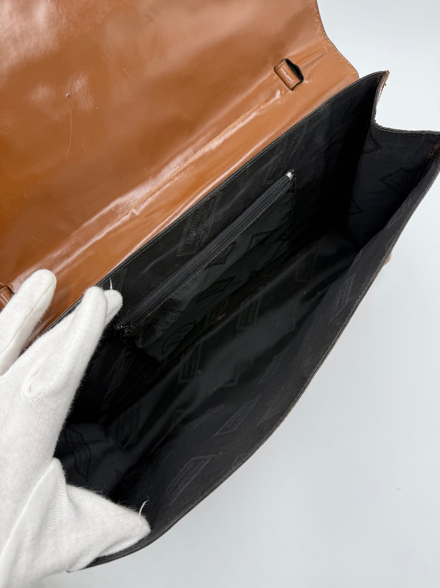 Fendissime by Fendi Borsa Vintage in Pelle Lucida Marrone - Pally Vintage Closet