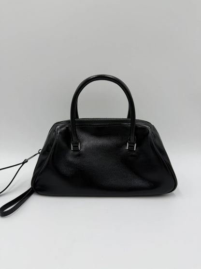 Ferragamo-Borsa-a-Mano-in-Pelle-Lucida-con-Dettagli-Gancini-Nera-70265933365572 - Pally Vintage Closet
