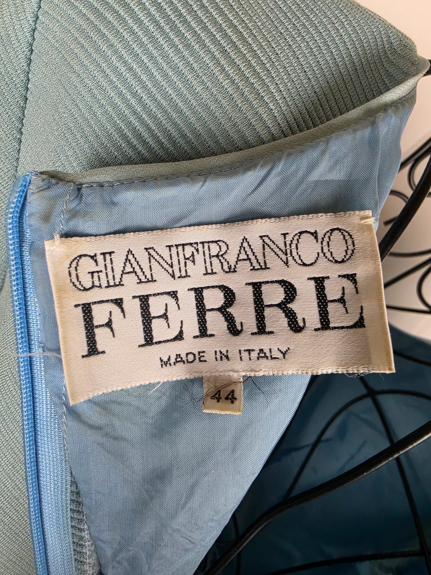 Gianfranco-Ferr-Abito-Vintage-Strutturato-Azzurro-Polvere-70263509090628 - Pally Vintage Closet