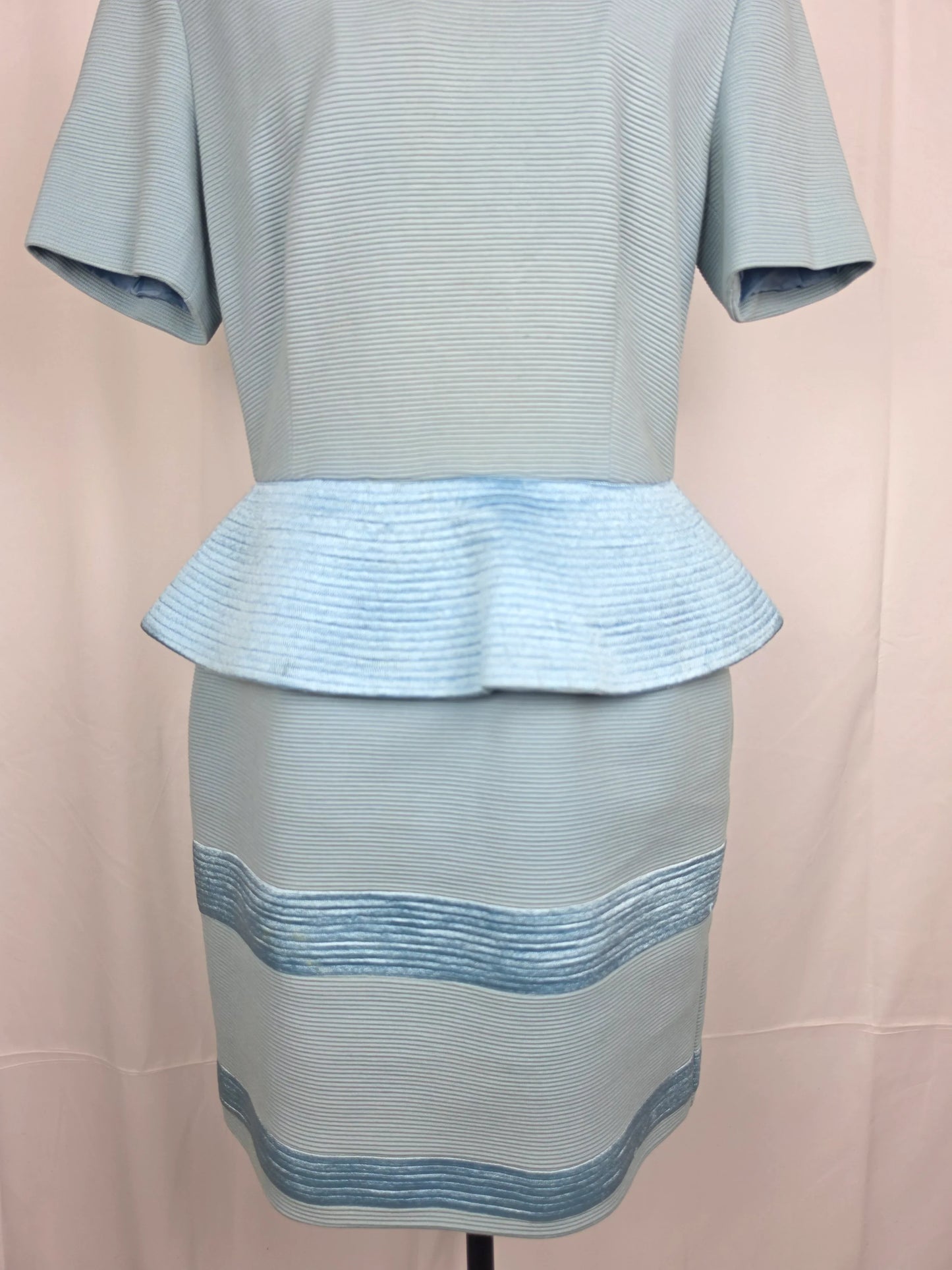 Gianfranco-Ferr-Abito-Vintage-Strutturato-Azzurro-Polvere-70263509221700 - Pally Vintage Closet