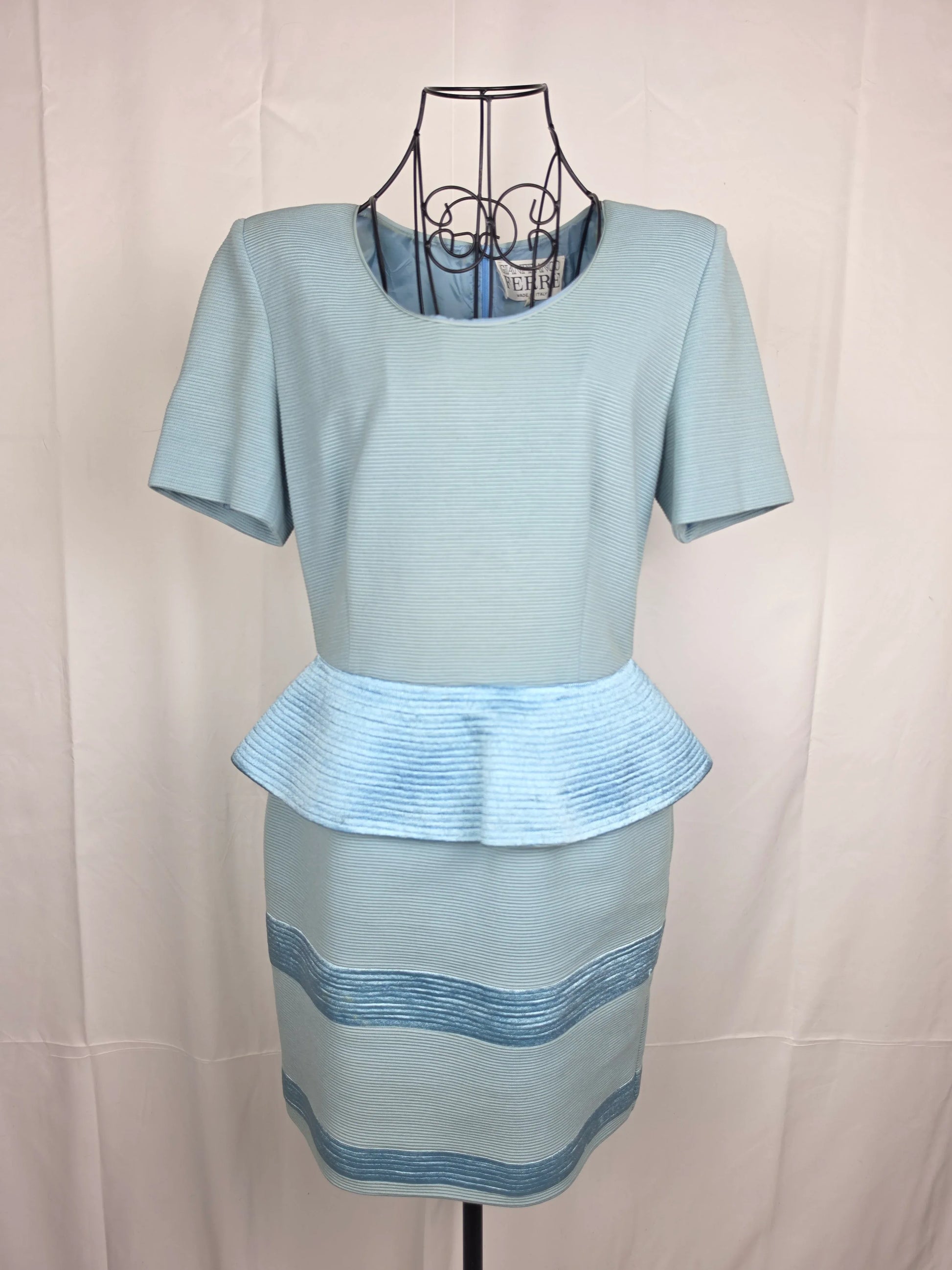 Gianfranco-Ferr-Abito-Vintage-Strutturato-Azzurro-Polvere-70263509320004 - Pally Vintage Closet