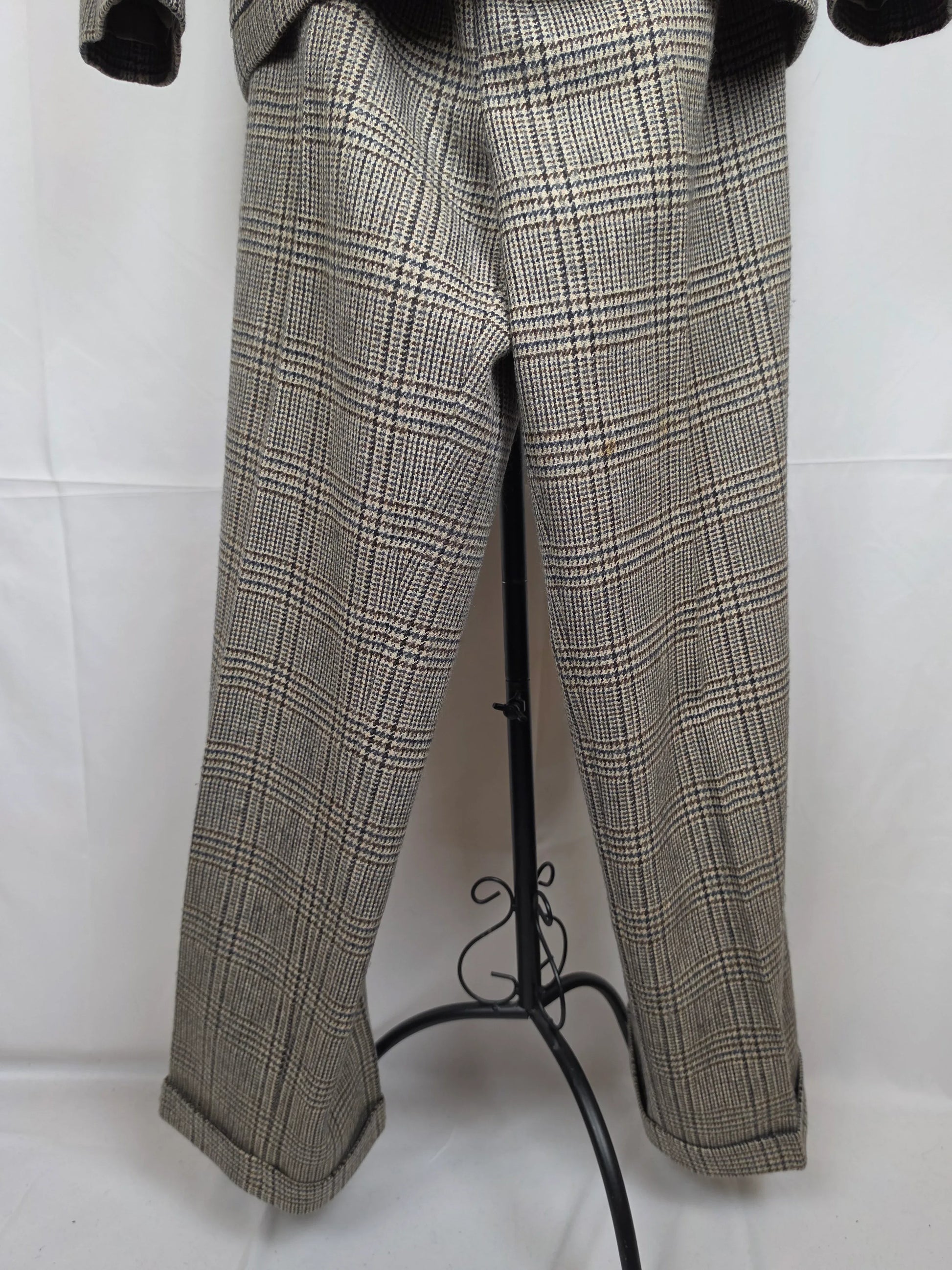 Gianfranco-Ferr-Forma-Completo-Vintage-Lana-Vergine-a-Quadri-70263543234884 - Pally Vintage Closet