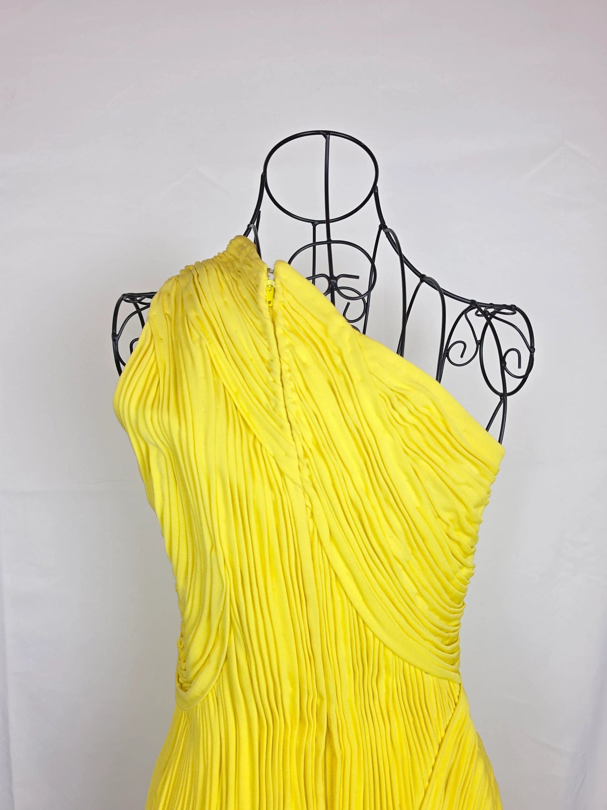 1F82BBC0-BA6F-419B-BF16-B5CC5F1F0BD7 - Pally Vintage Closet