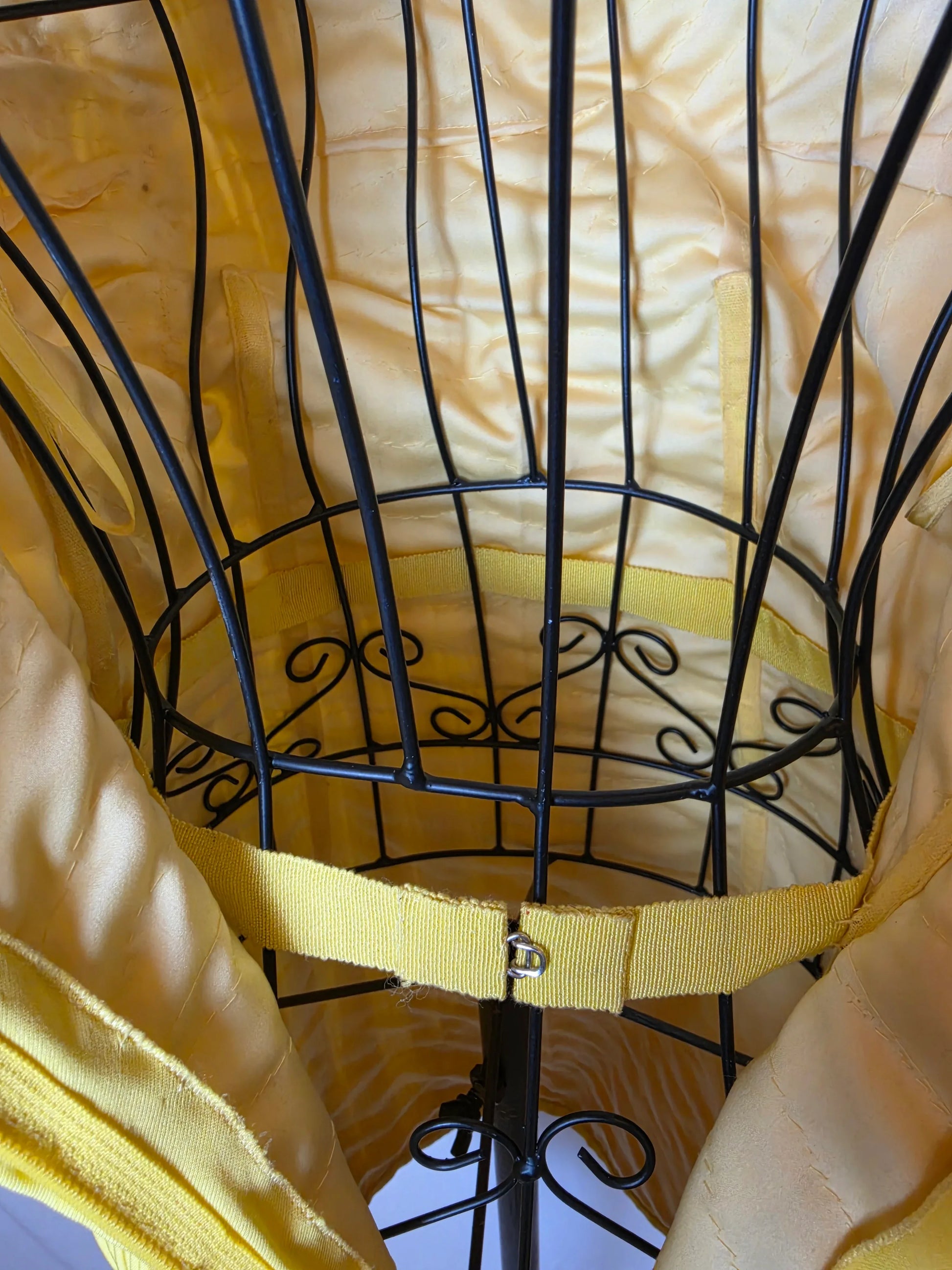 3FE58865-6CAE-4FDC-912B-24CA2F53C544 - Pally Vintage Closet