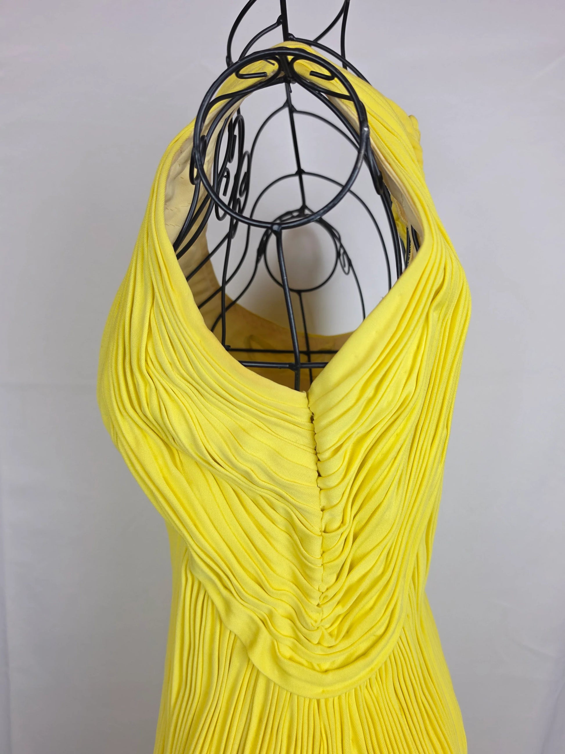 D5282FE9-B15E-4467-84FC-8F5ACFCD207A - Pally Vintage Closet