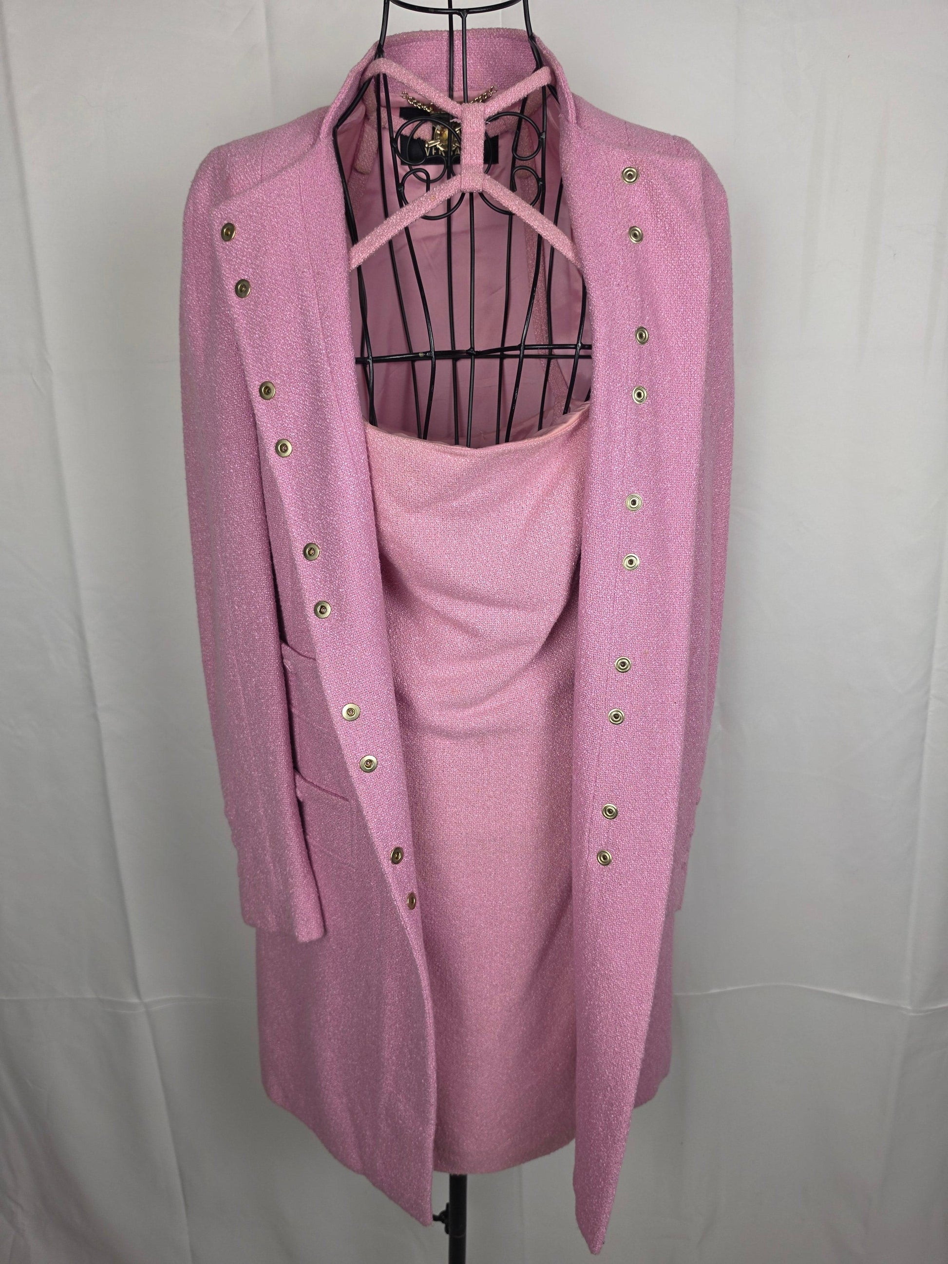 Gianni Versace Completo Vintage Abito e Soprabito in Tweed Bouclé Rosa Shimmer - Pally Vintage Closet