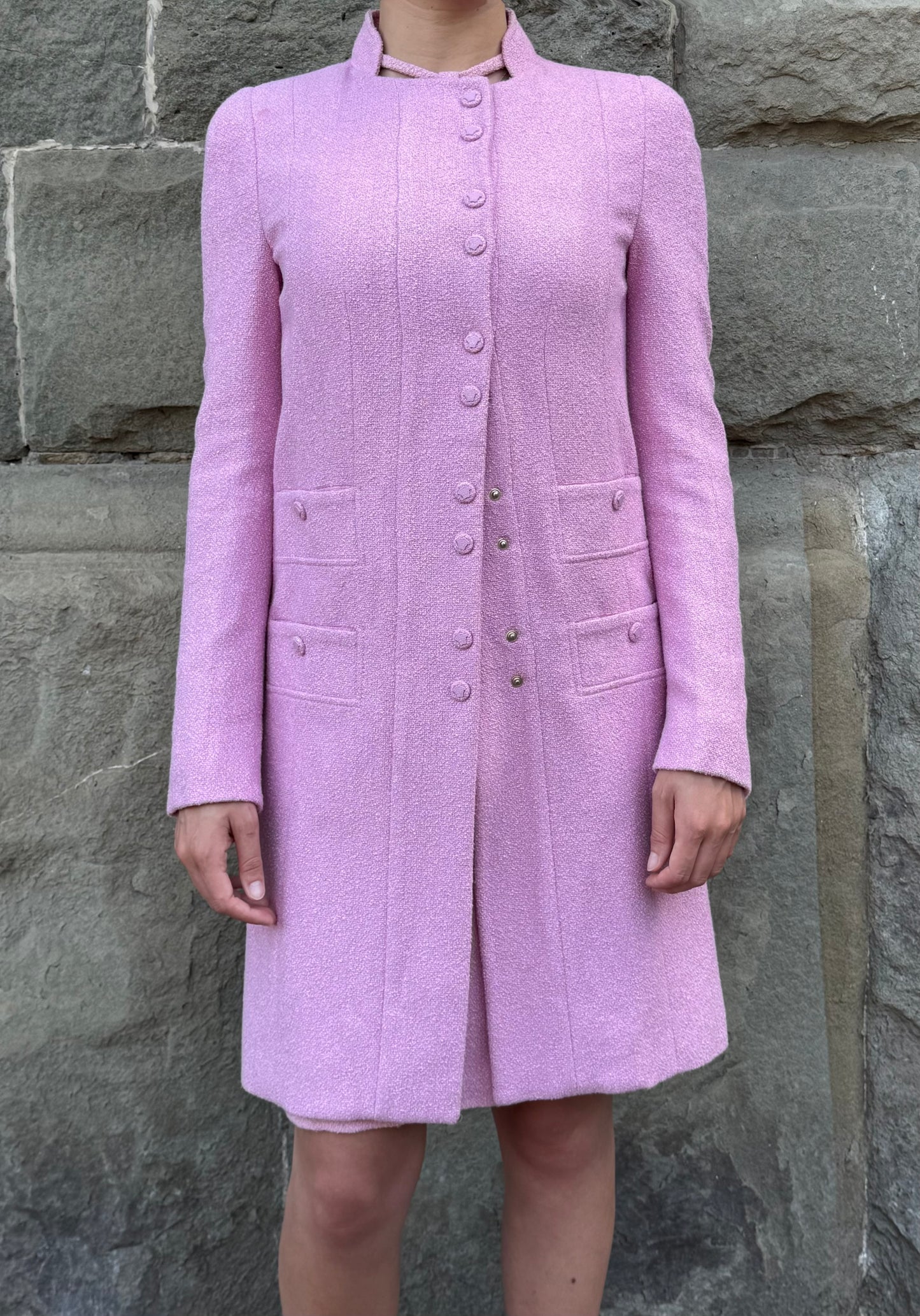 Gianni Versace Completo Vintage Abito e Soprabito in Tweed Bouclé Rosa Shimmer - Pally Vintage Closet