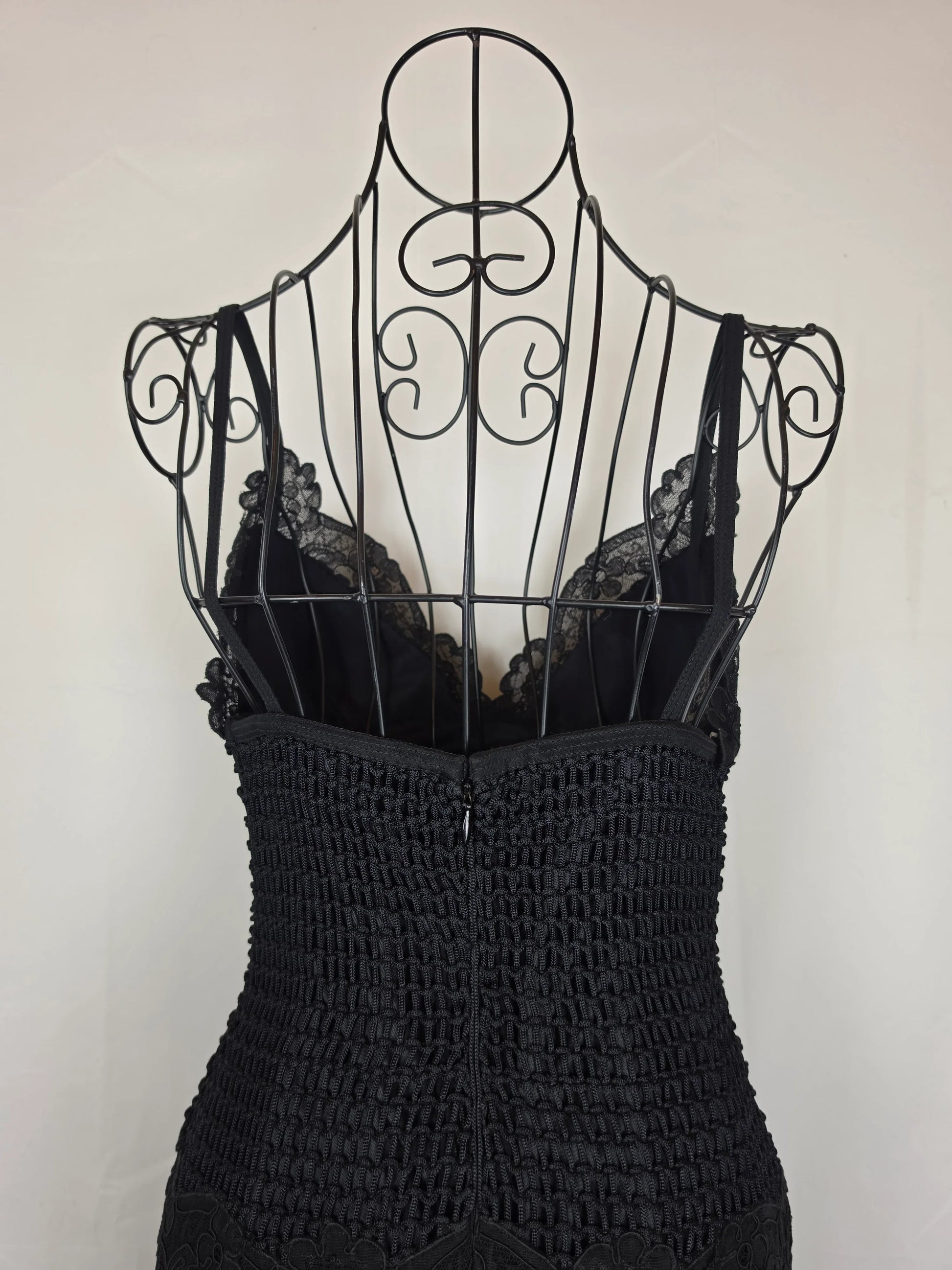 Gianni-Versace-Couture-Abito-Bustier-d-Archivio-1993-in-Pizzo-e-Maglia-Nero-70263559422276 - Pally Vintage Closet