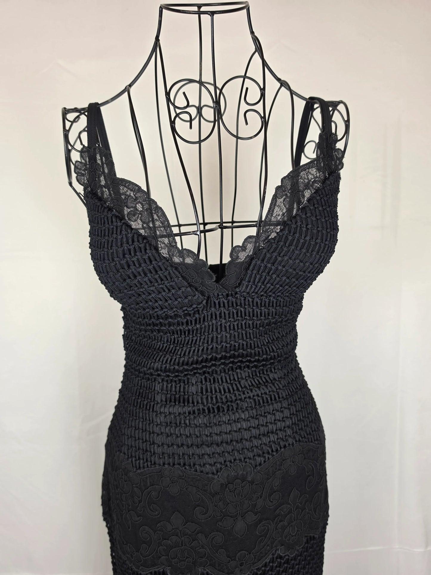 Gianni-Versace-Couture-Abito-Bustier-d-Archivio-1993-in-Pizzo-e-Maglia-Nero-70263559455044 - Pally Vintage Closet