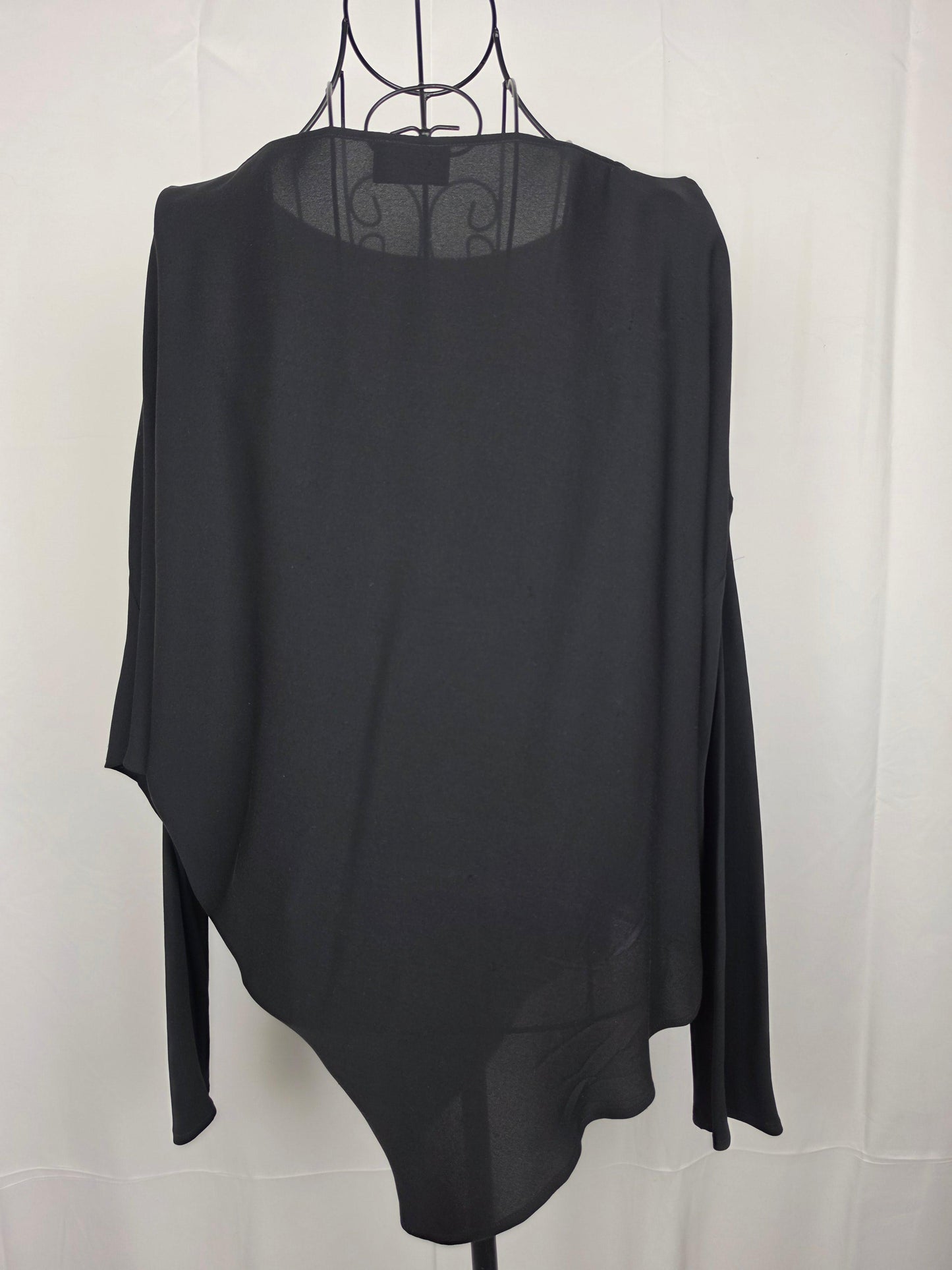 B752FE64-97F3-4642-A238-0A8222F6C805 - Pally Vintage Closet