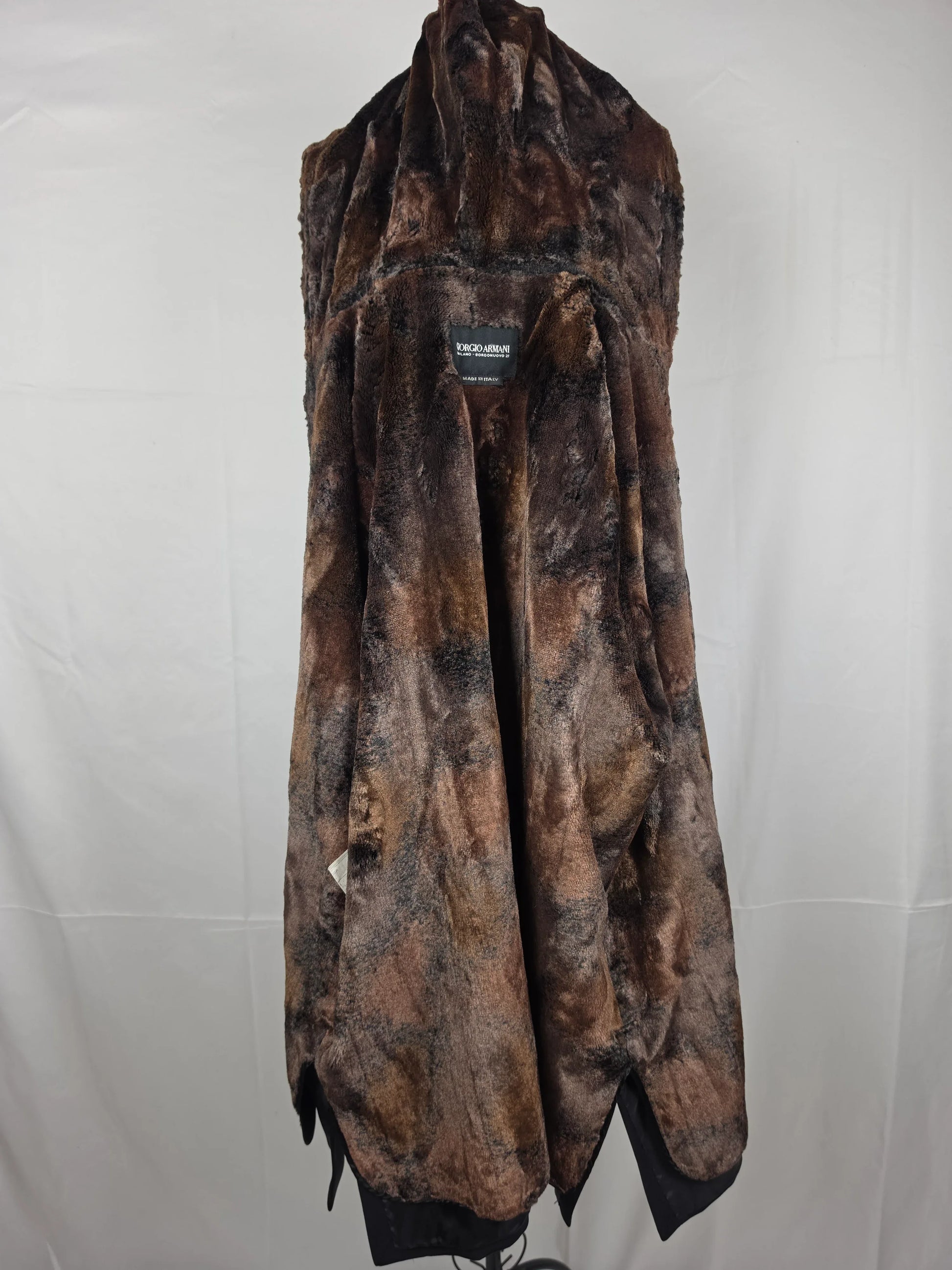 Giorgio-Armani-Cappotto-con-Cappuccio-in-Eco-Pelliccia-Linea-Borgonuovo-21-Nero-70134059761988 - Pally Vintage Closet
