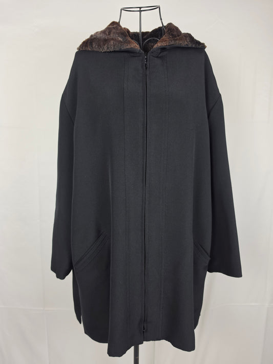 Giorgio Armani Cappotto con Cappuccio in Eco-Pelliccia Linea Borgonuovo 21 Nero - Pally Vintage Closet