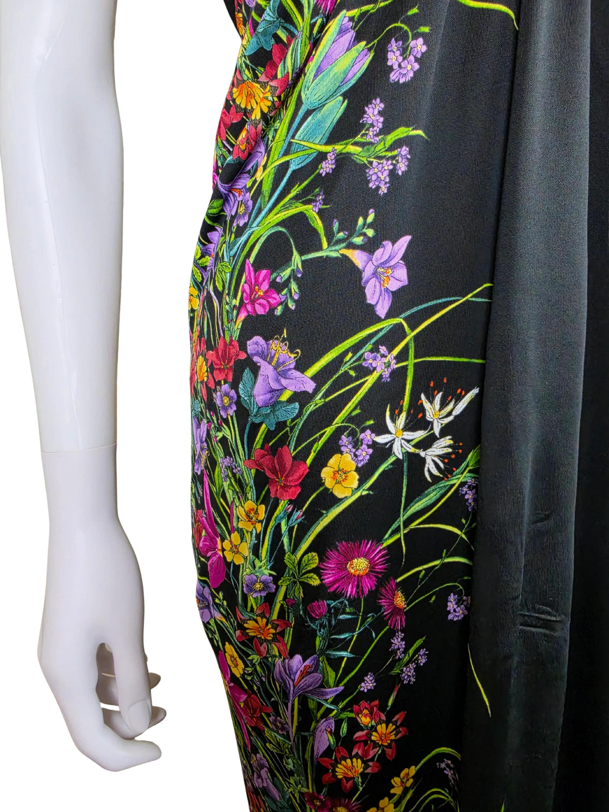 Gucci Abito Lungo Halterneck con Stampa Floreale Collezione Resort 2013 Nero - Pally Vintage Closet